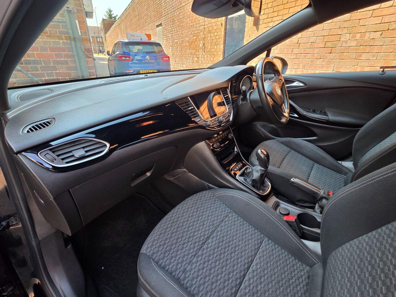 Vauxhall Astra view 12