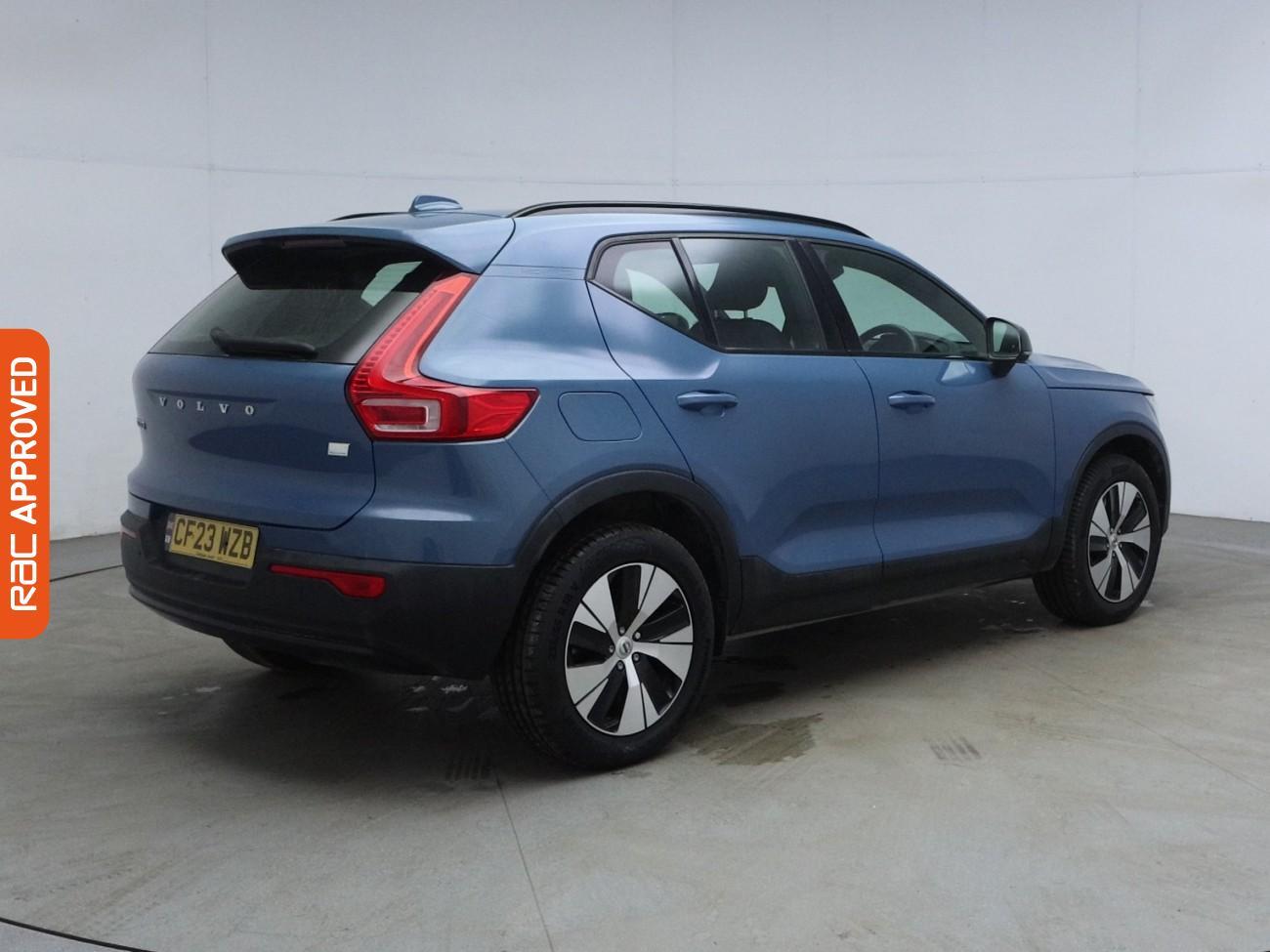 Volvo XC40 view 32