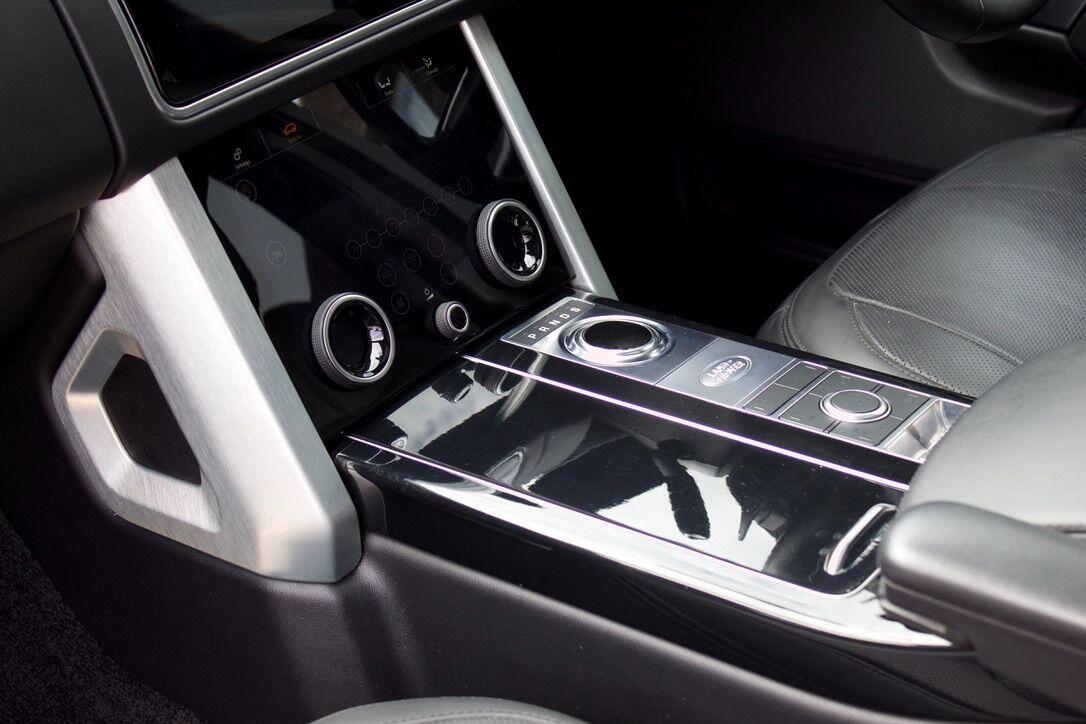 Land Rover Range Rover view 13