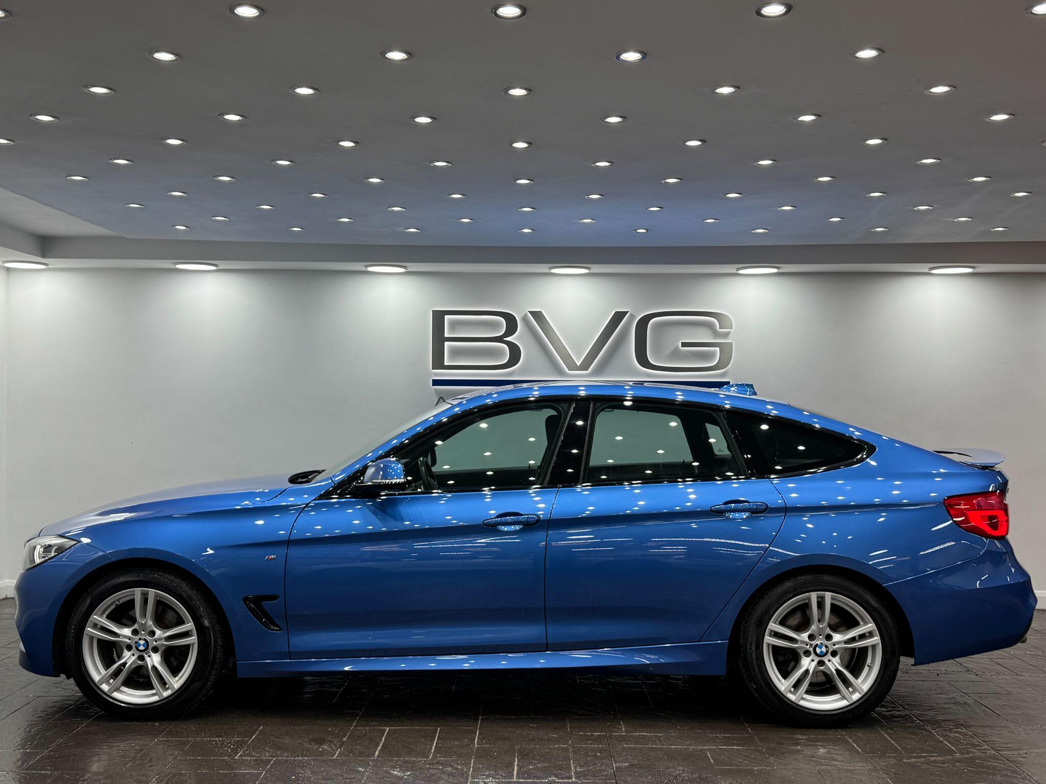 BMW 3 Series view 15