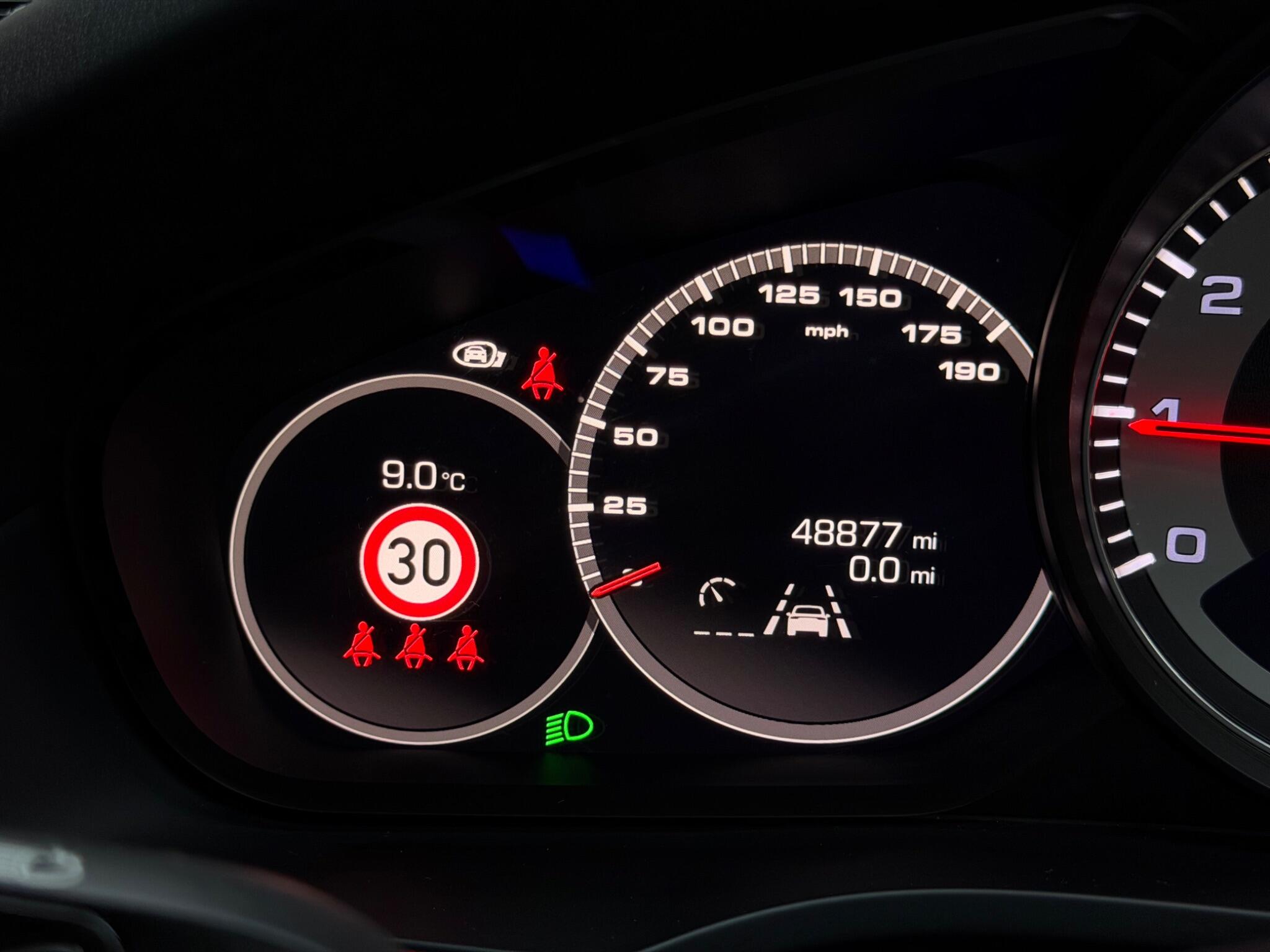 Porsche Cayenne view 61