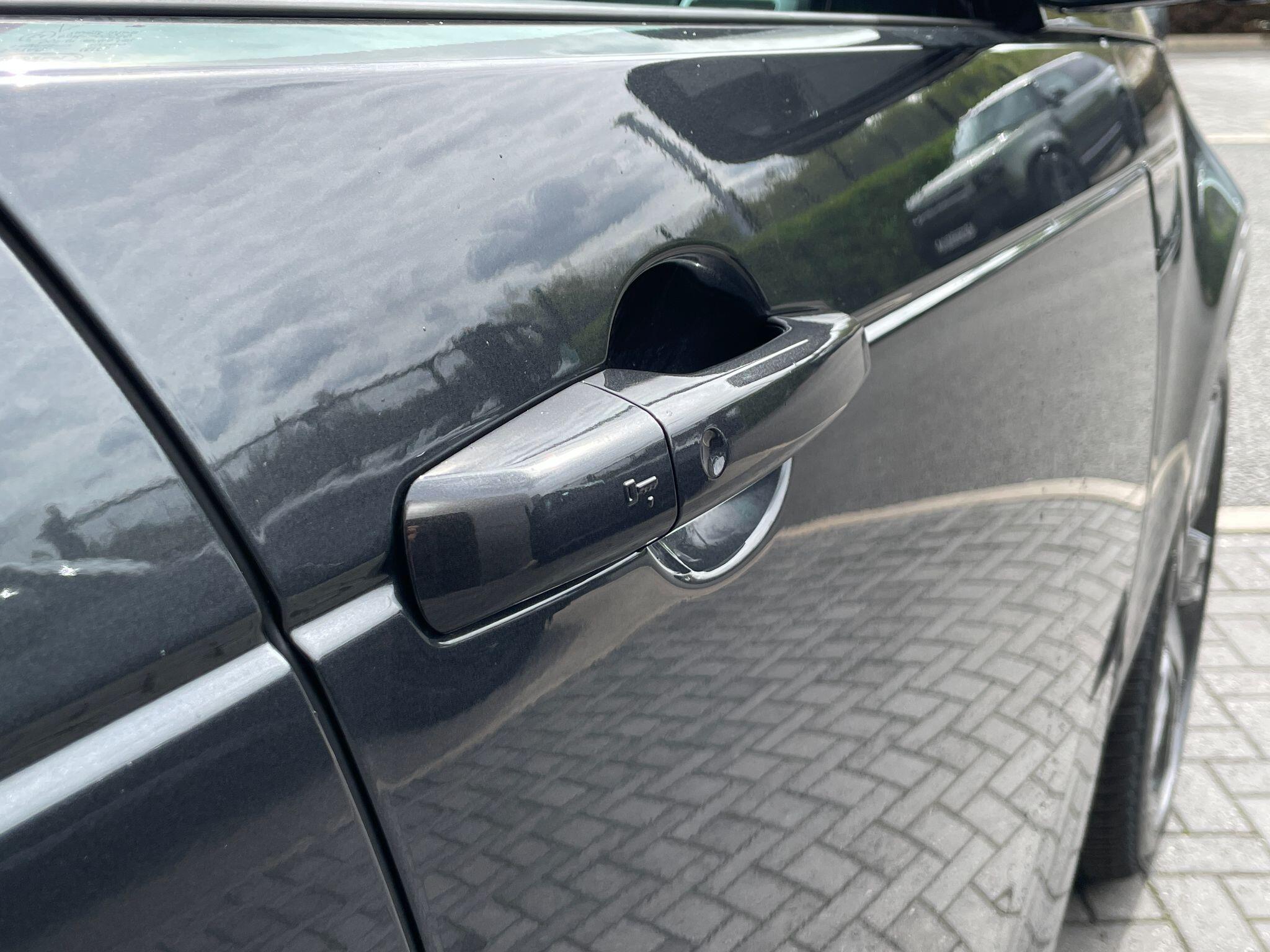 Land Rover Discovery view 37