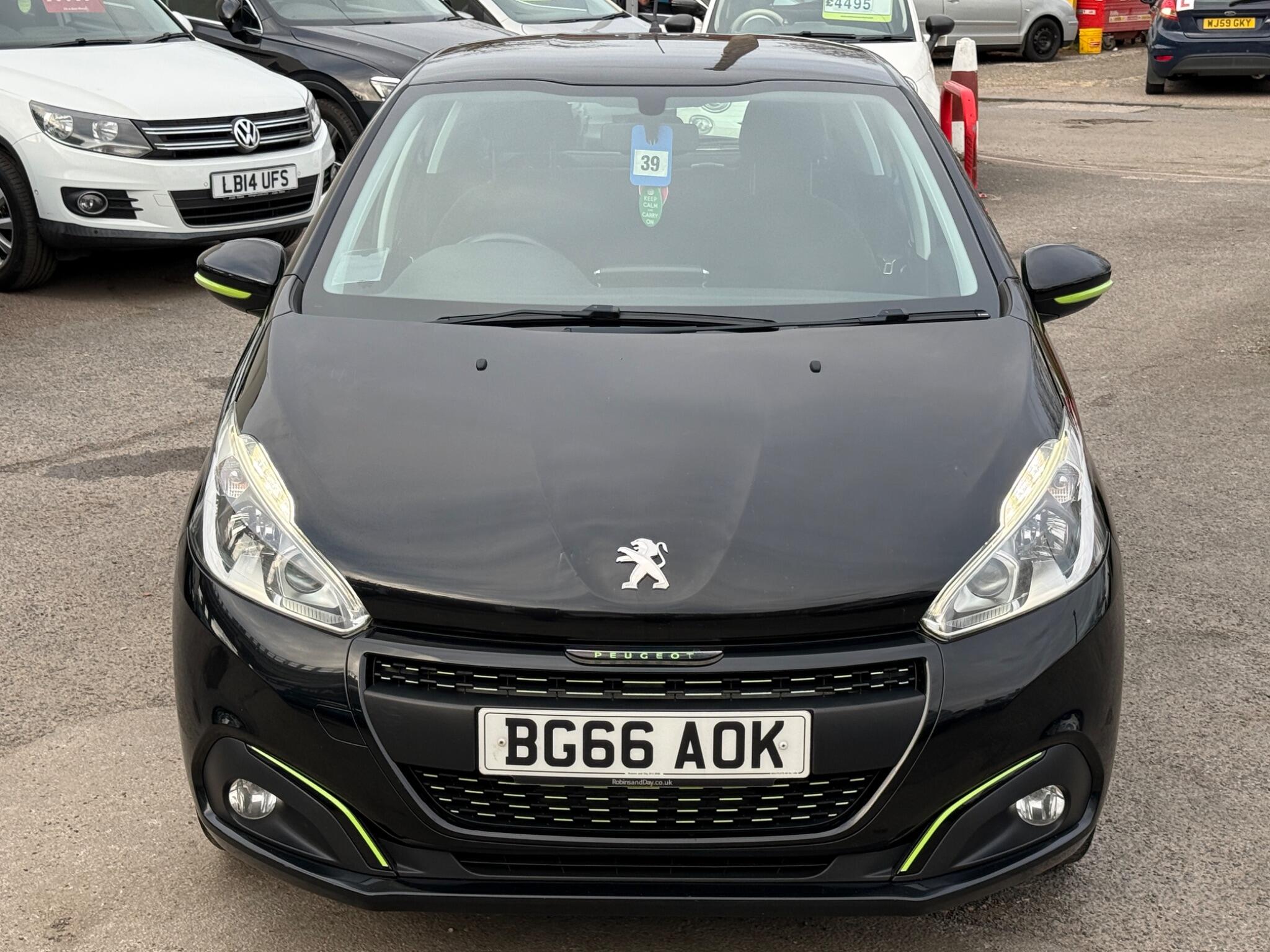 Peugeot 208 - Image 8