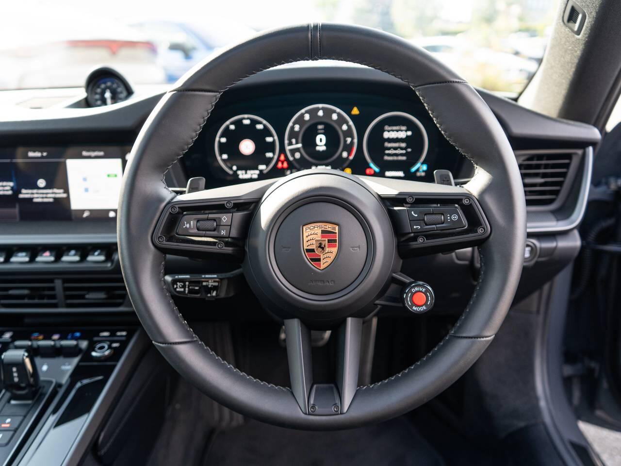 Porsche 911 view 17