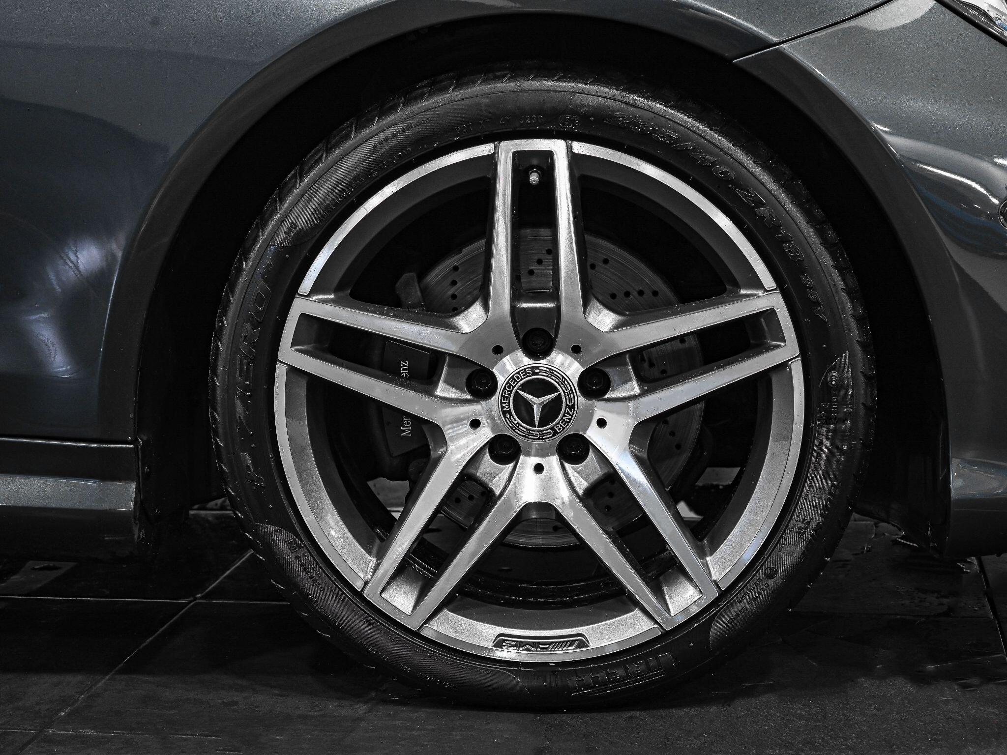 Mercedes-Benz E-Class view 6
