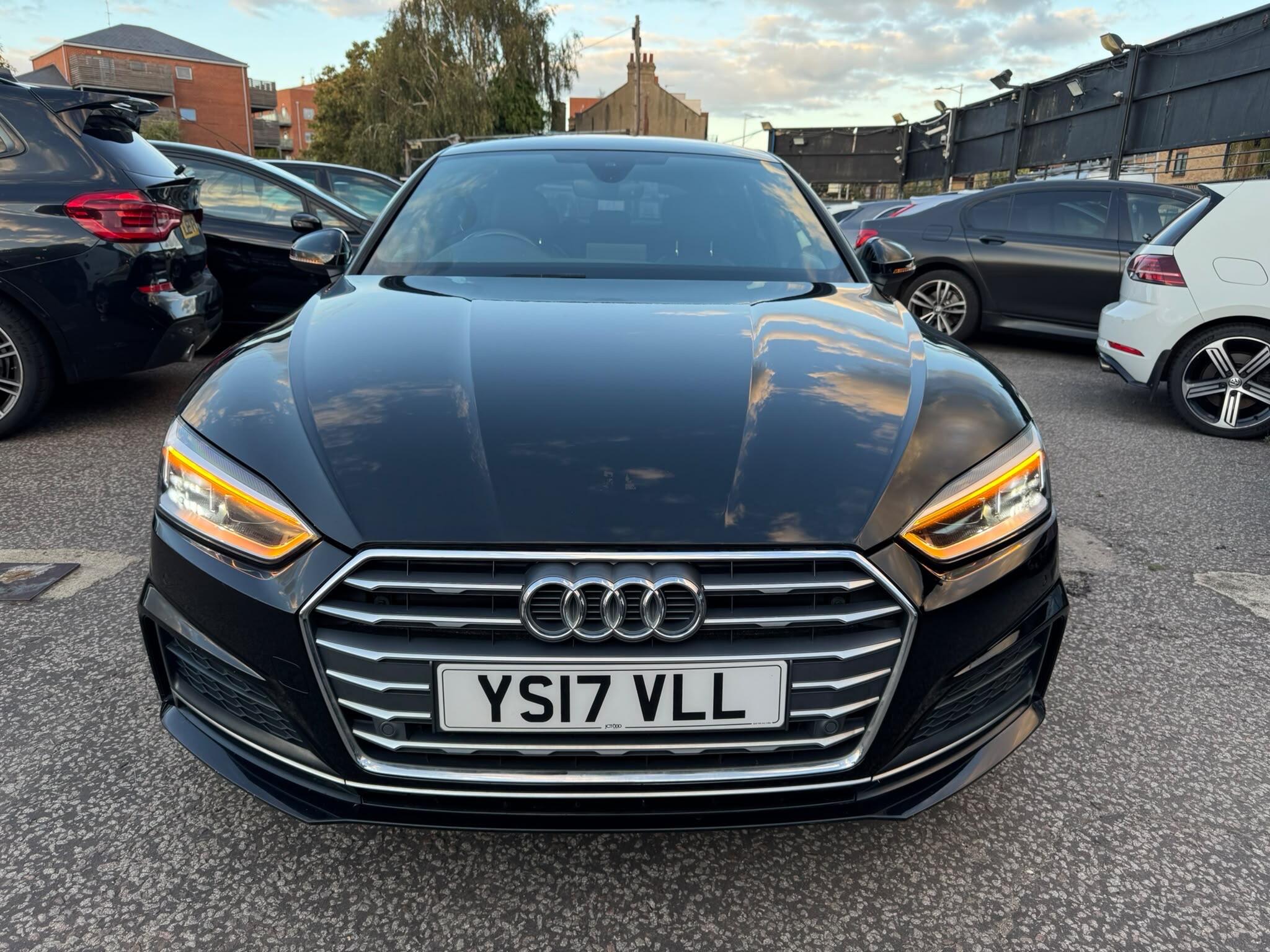 Audi A5 view 4