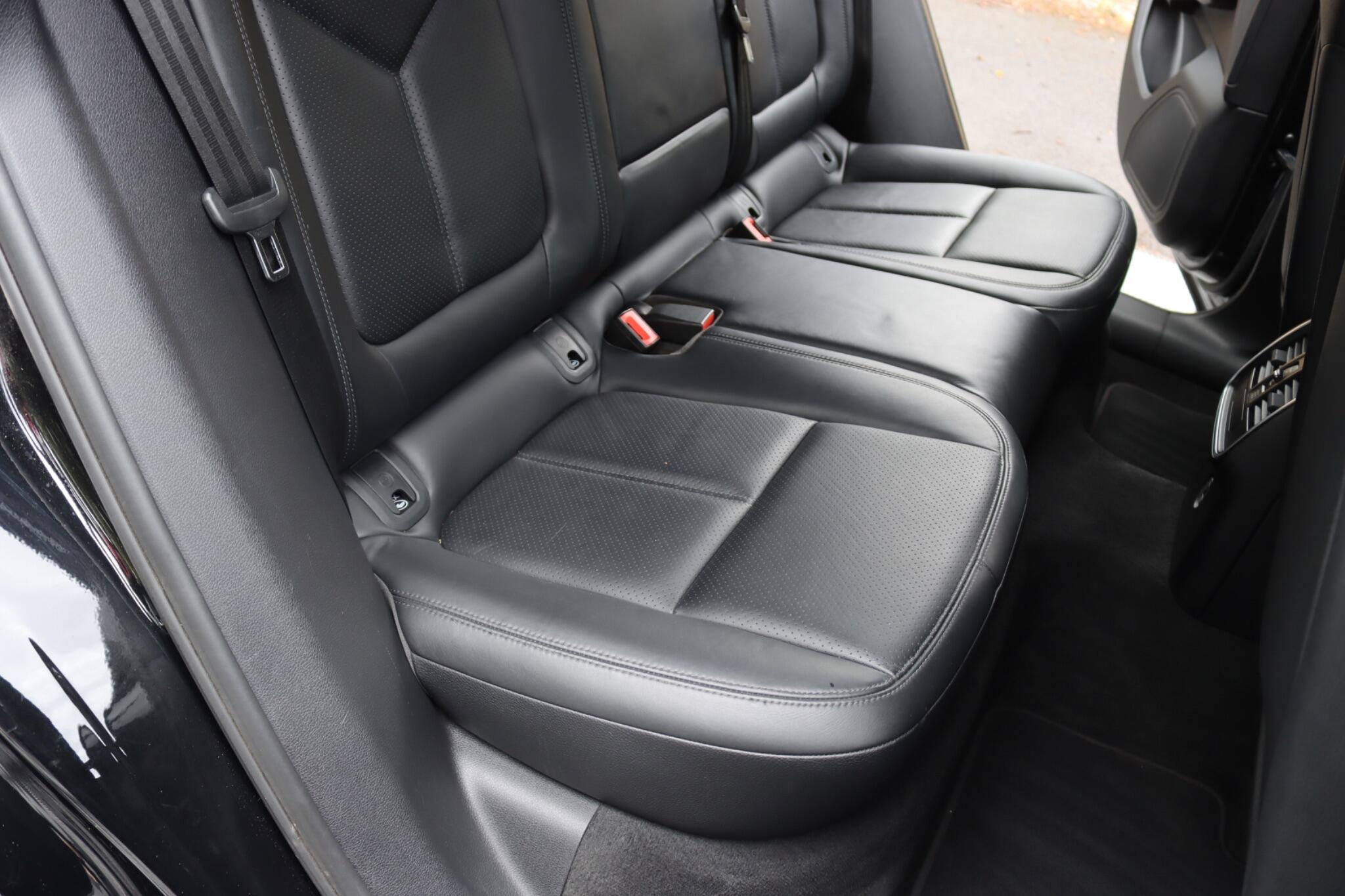 Porsche Macan view 47