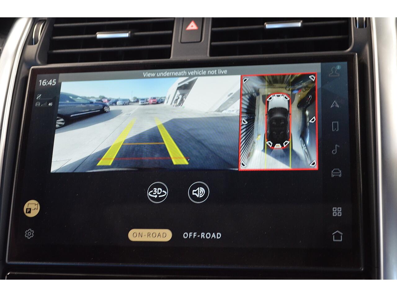 Land Rover Discovery view 15