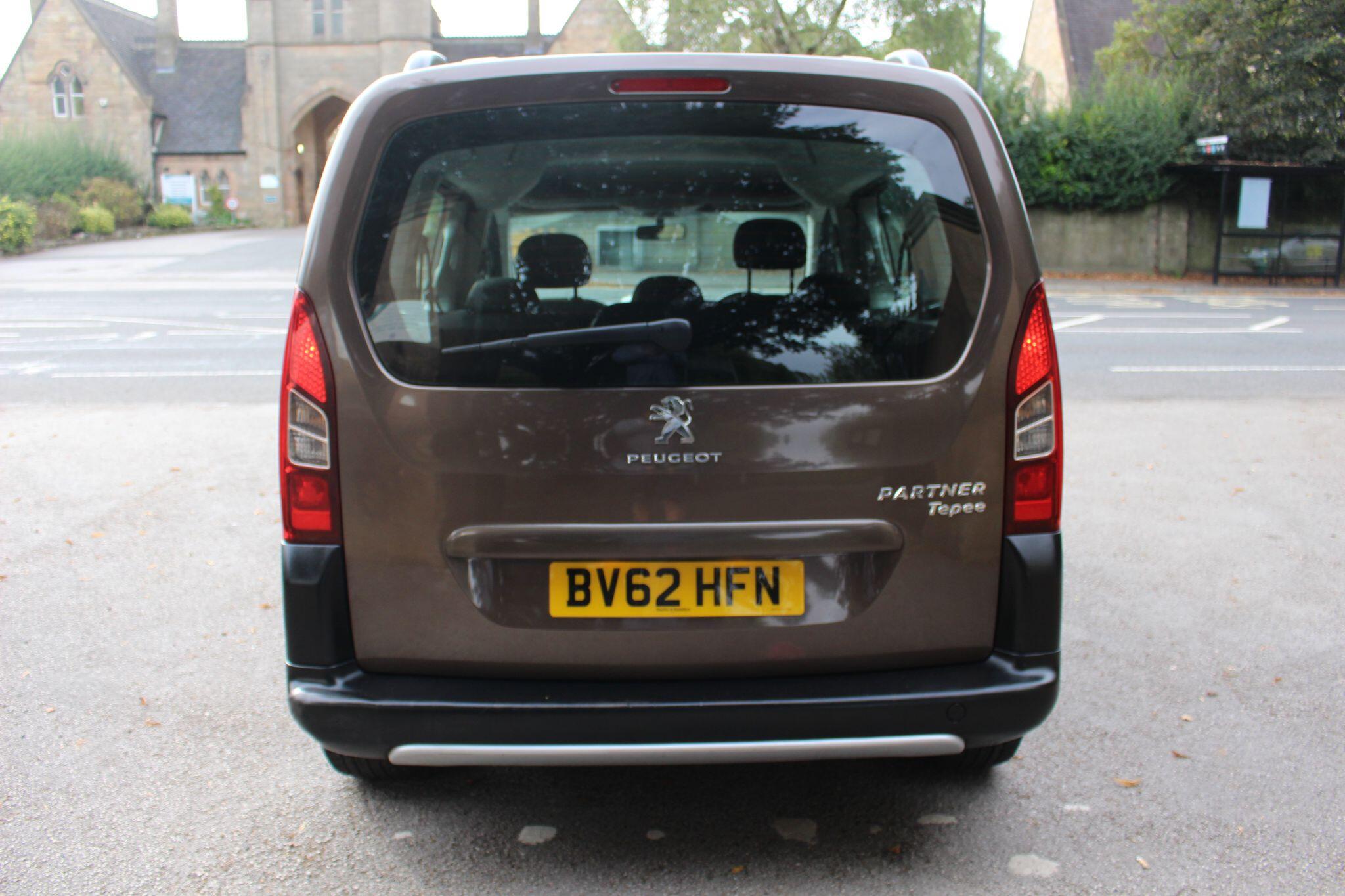 Peugeot Partner Tepee view 4