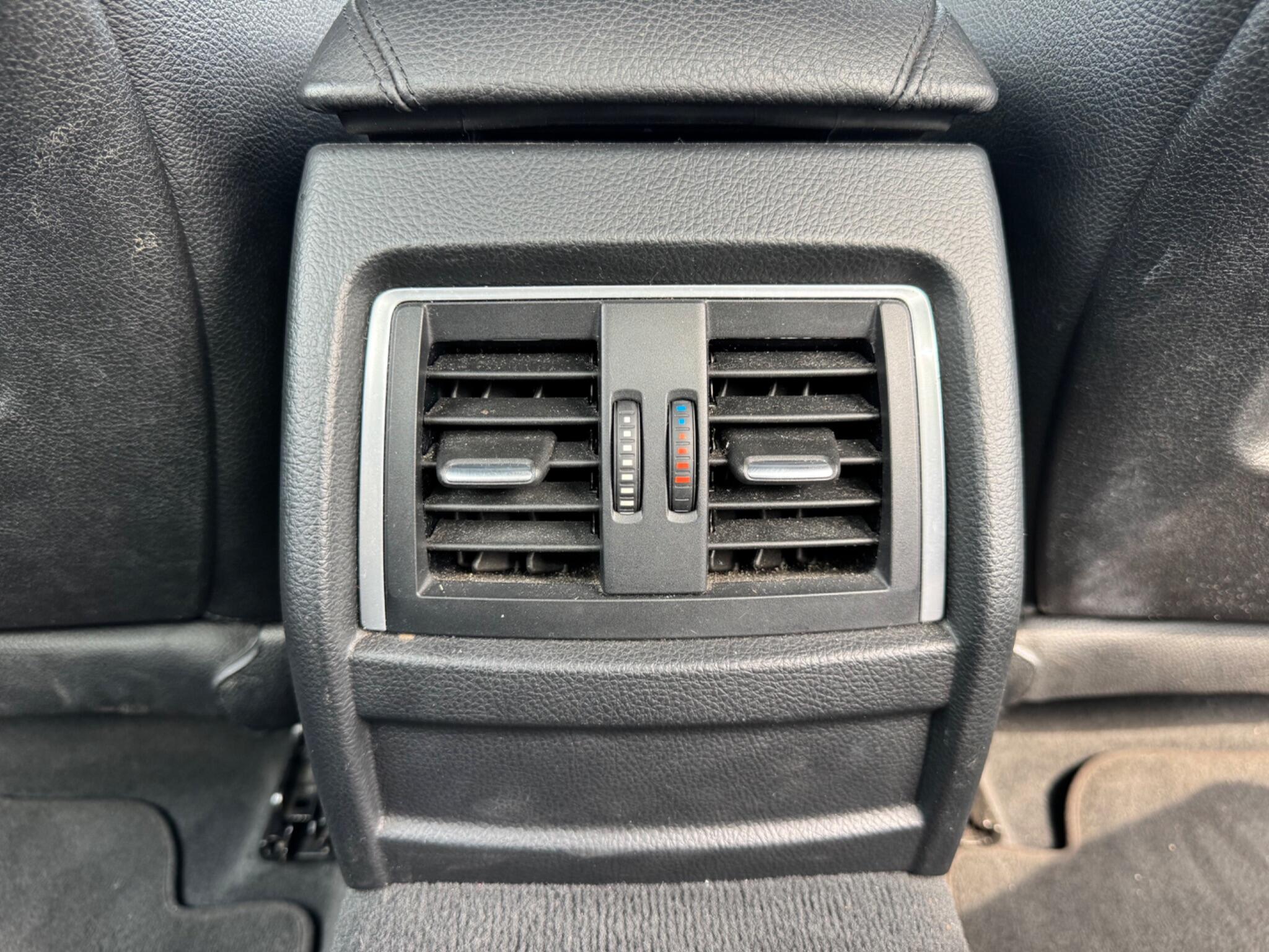 BMW 3 Series view 57