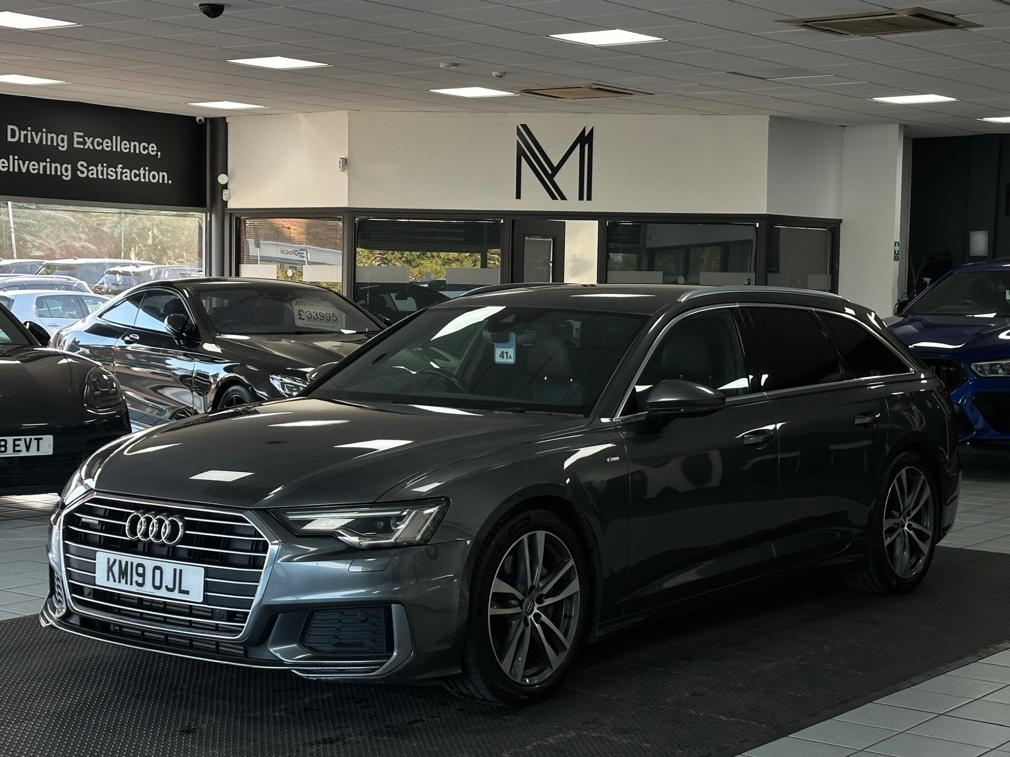 Audi A6 Avant view 8