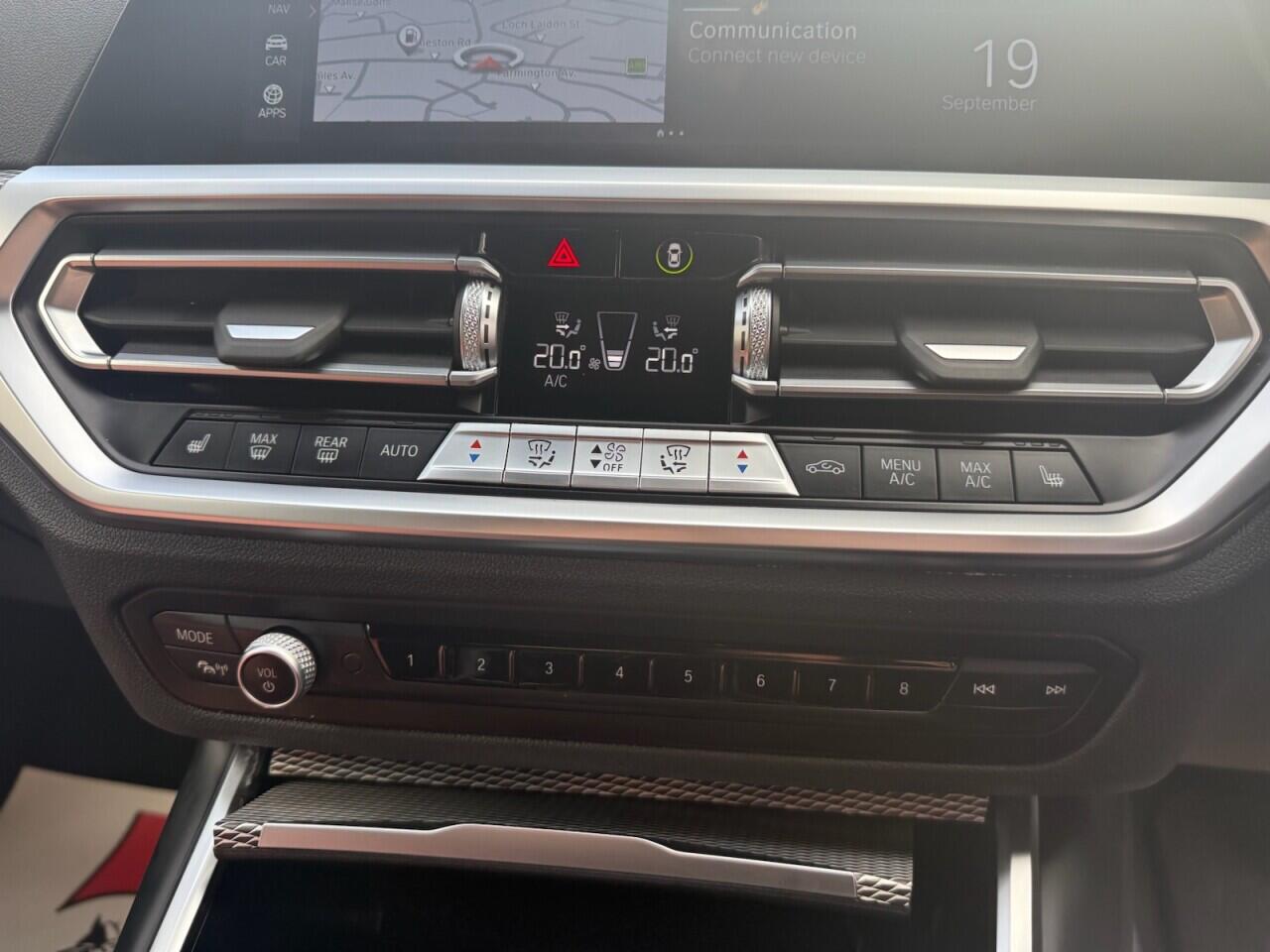 BMW 3 Series view 18