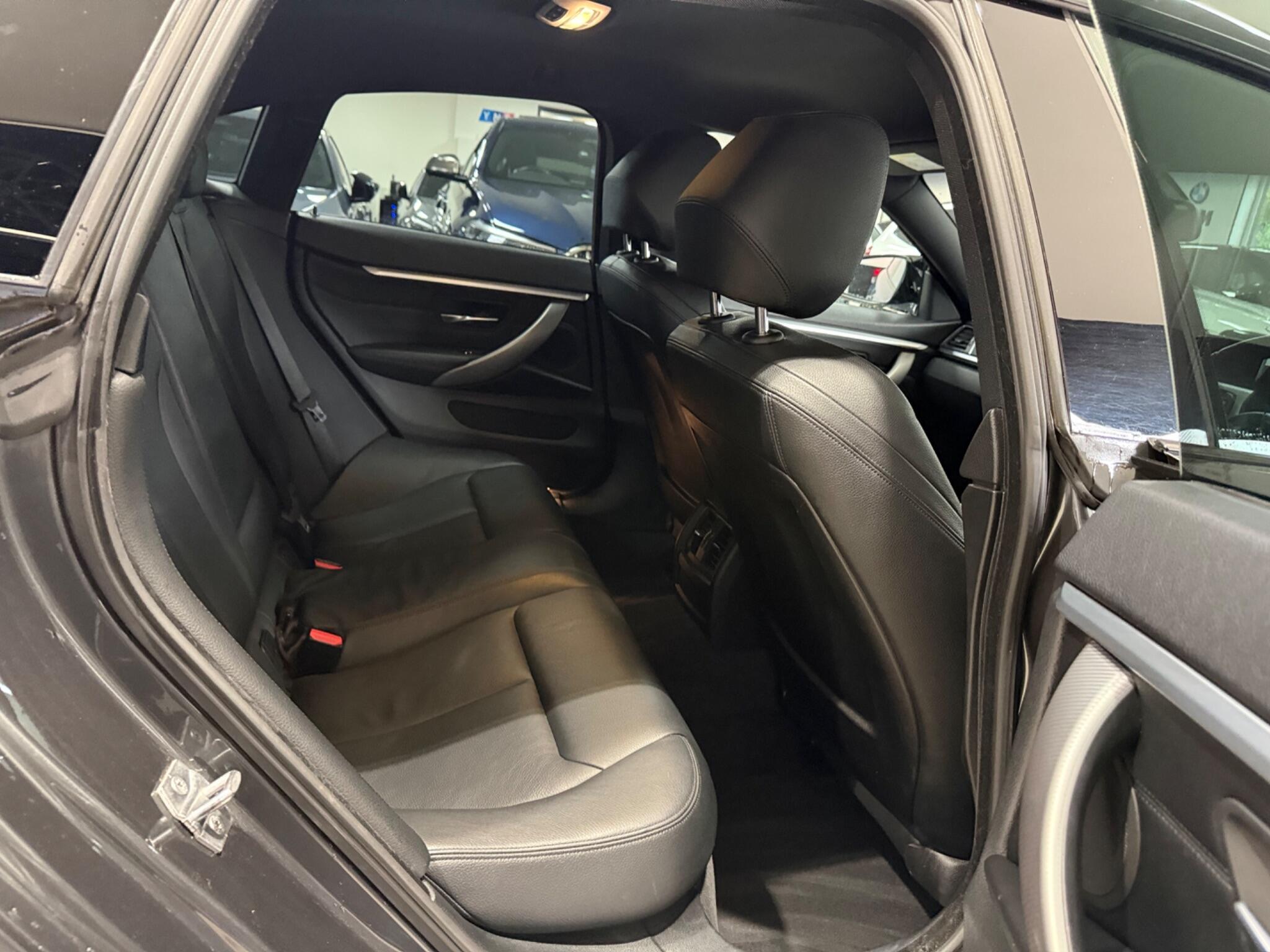 BMW 4 Series view 38