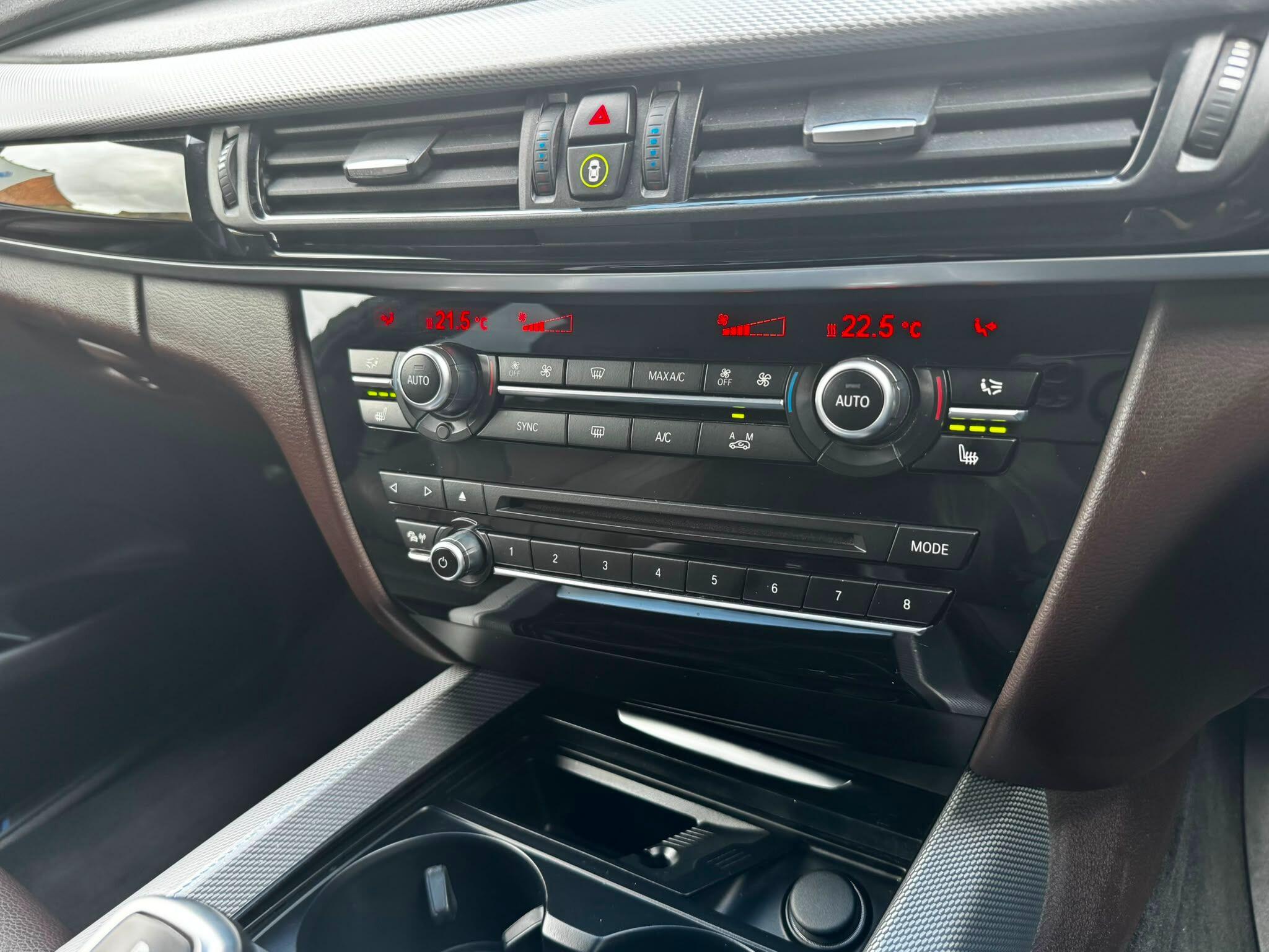 BMW X5 view 43