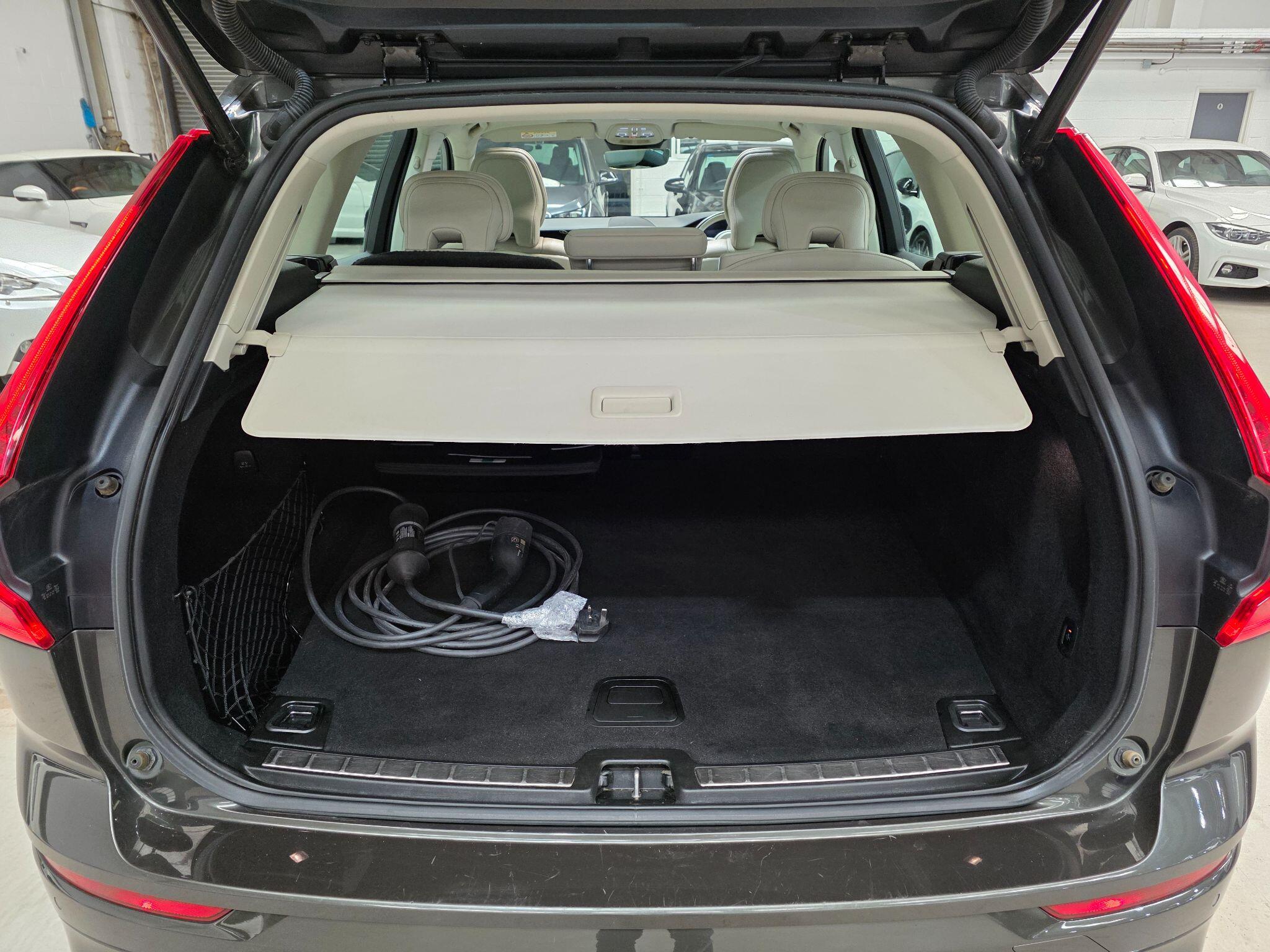 Volvo XC60 view 34