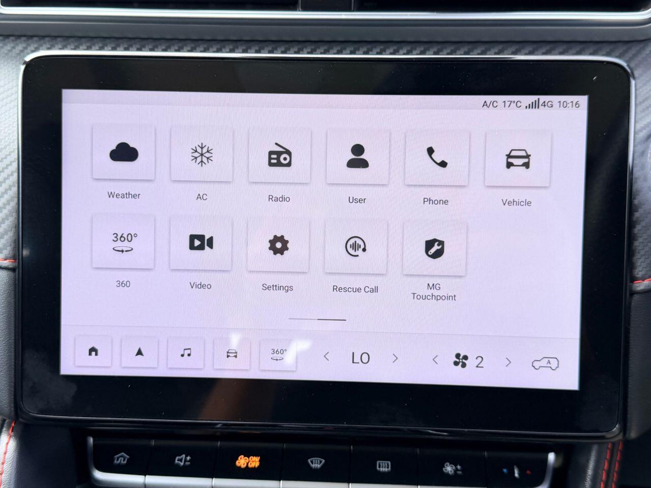 MG ZS view 43