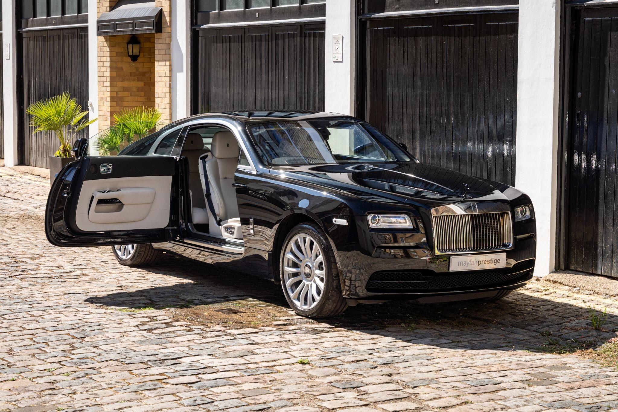 Rolls-Royce Wraith view 7