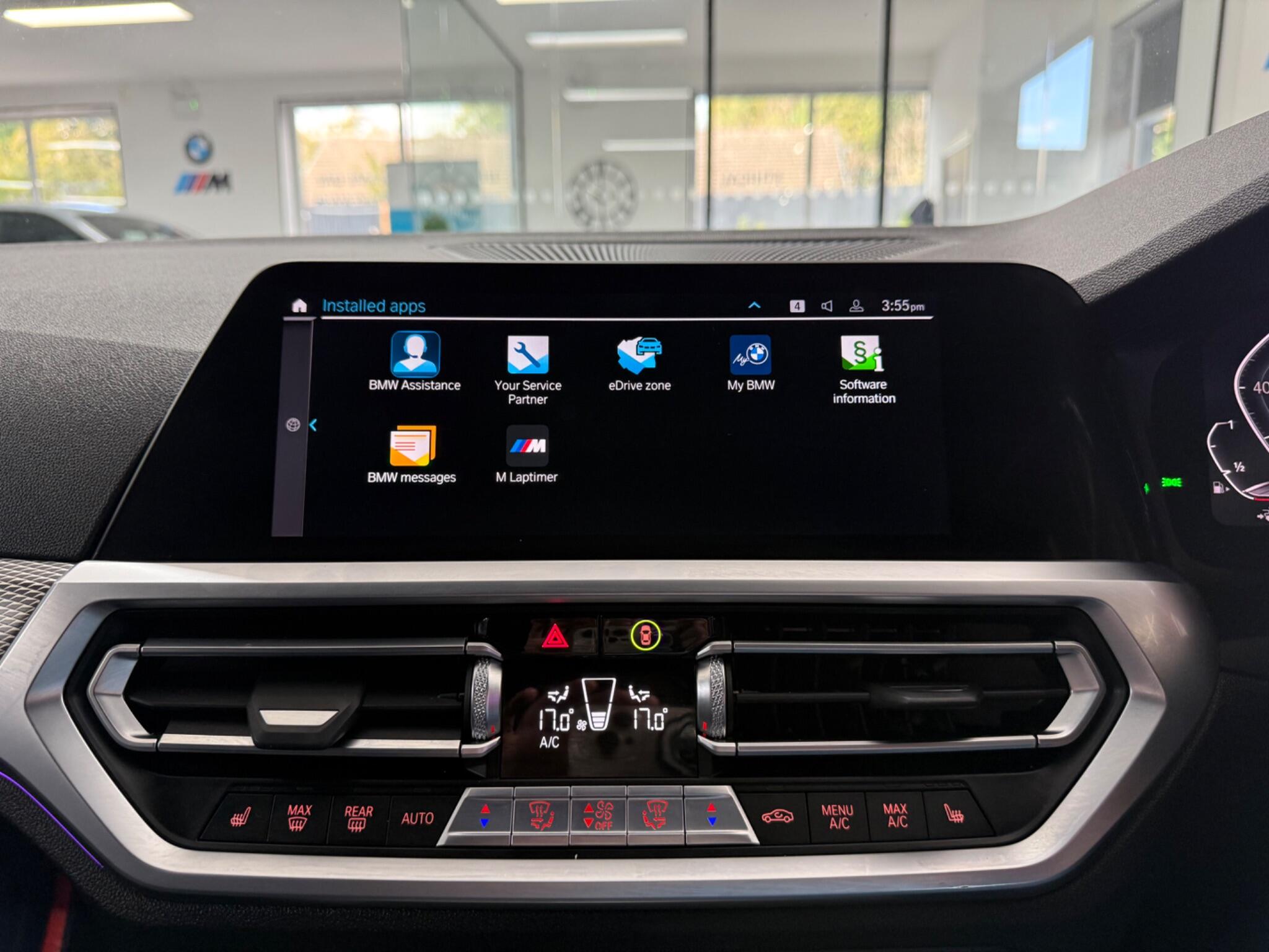 BMW 3 Series view 18