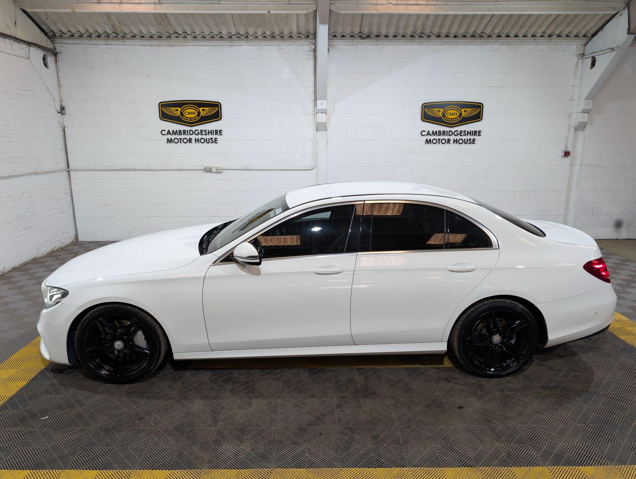 Mercedes-Benz E Class view 27