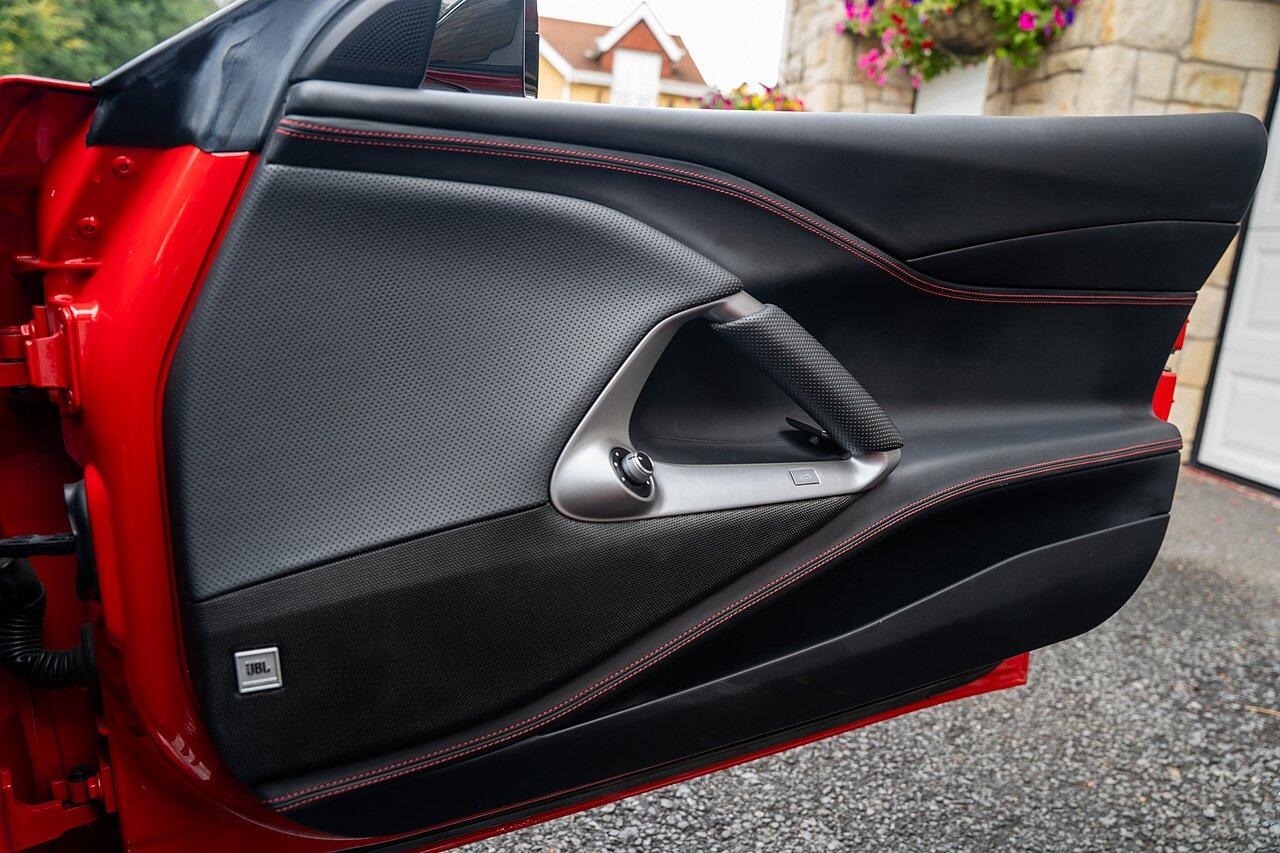 Ferrari 812 view 71