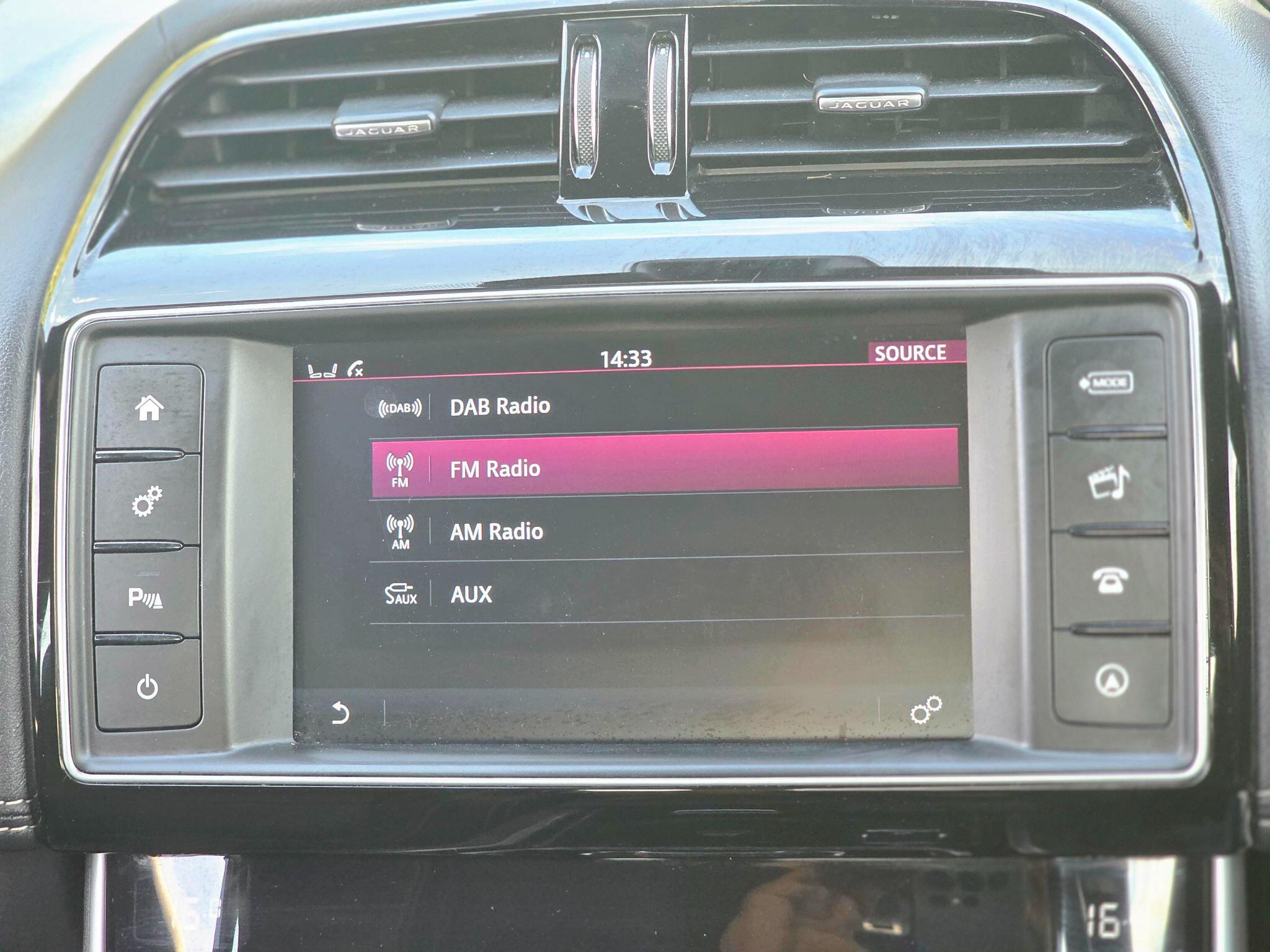 Jaguar Xe view 47