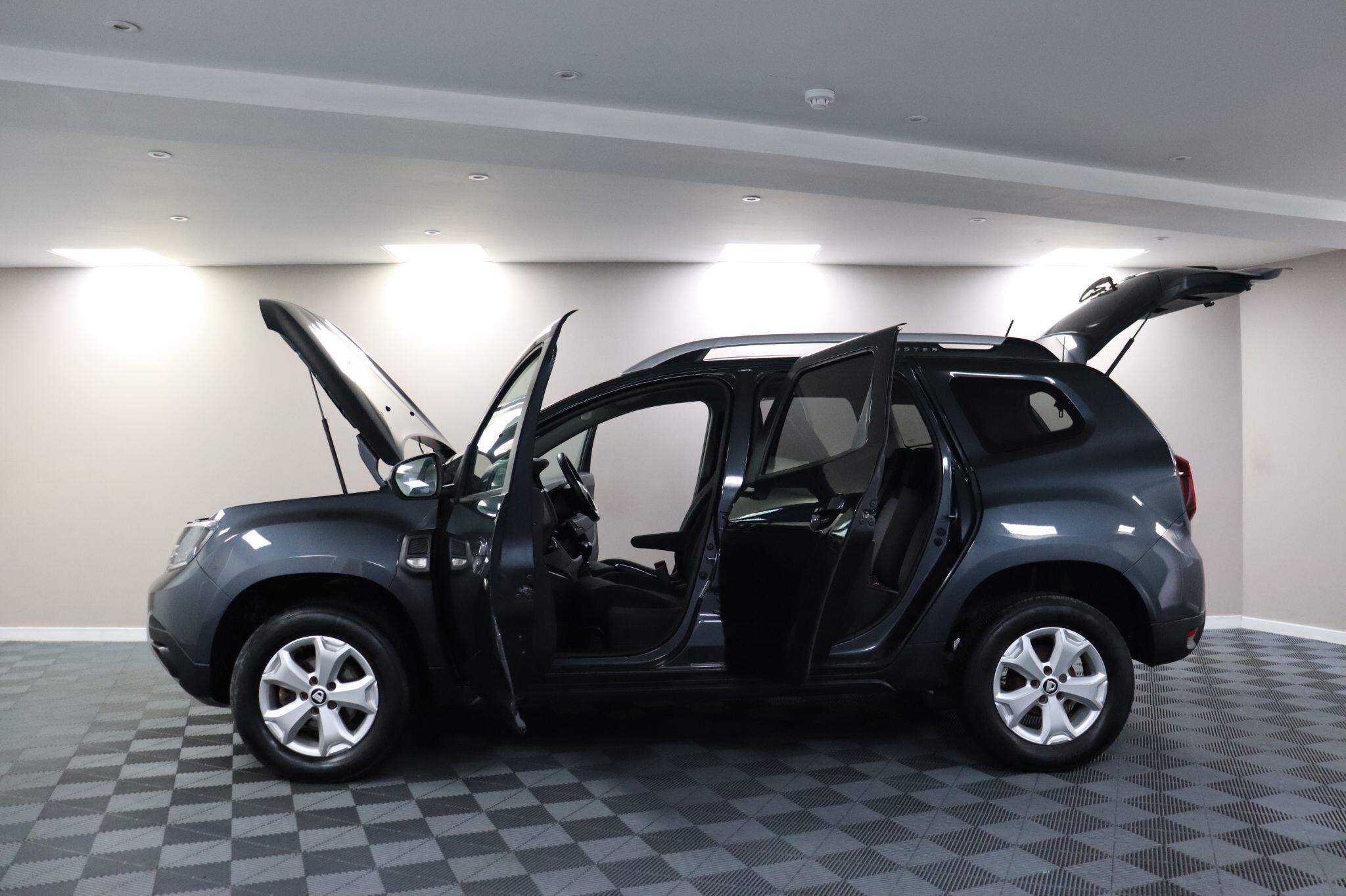 Dacia Duster view 6