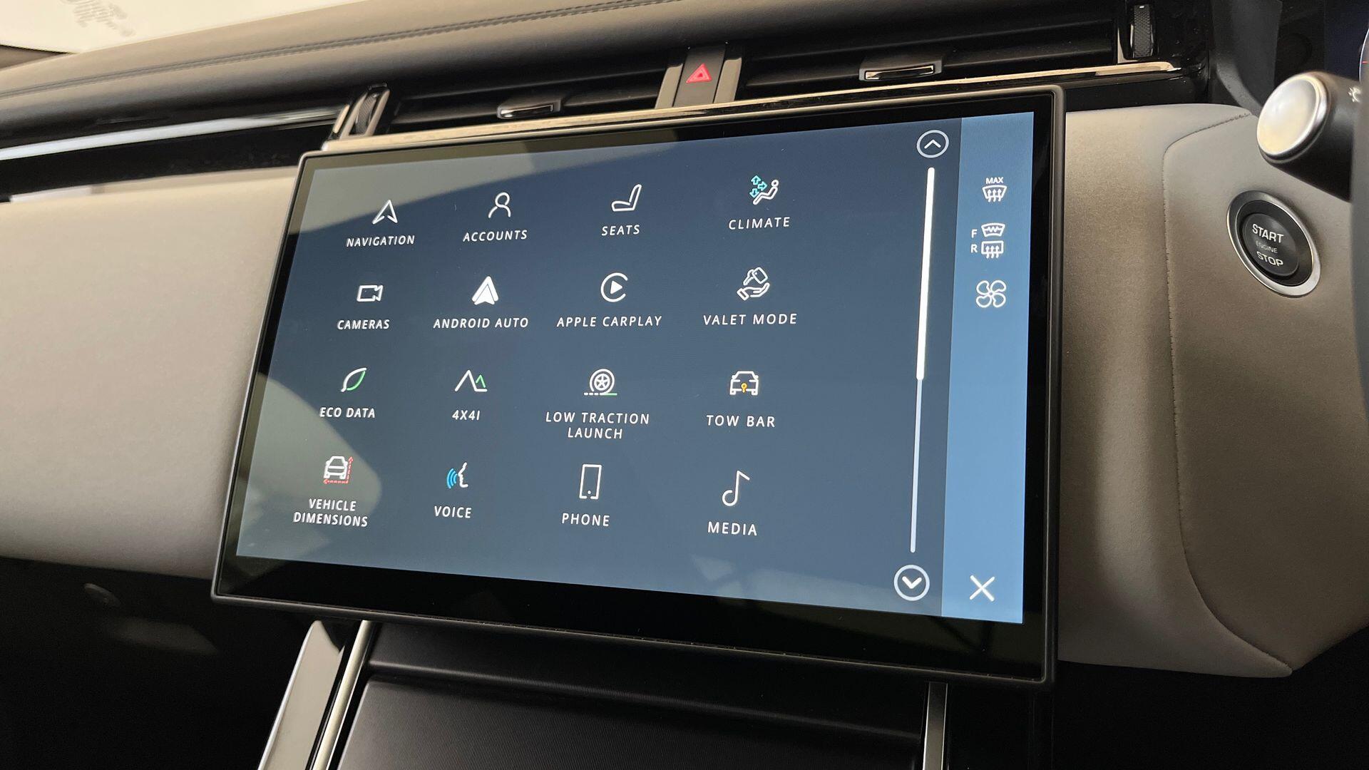 Land Rover Range Rover Velar view 39