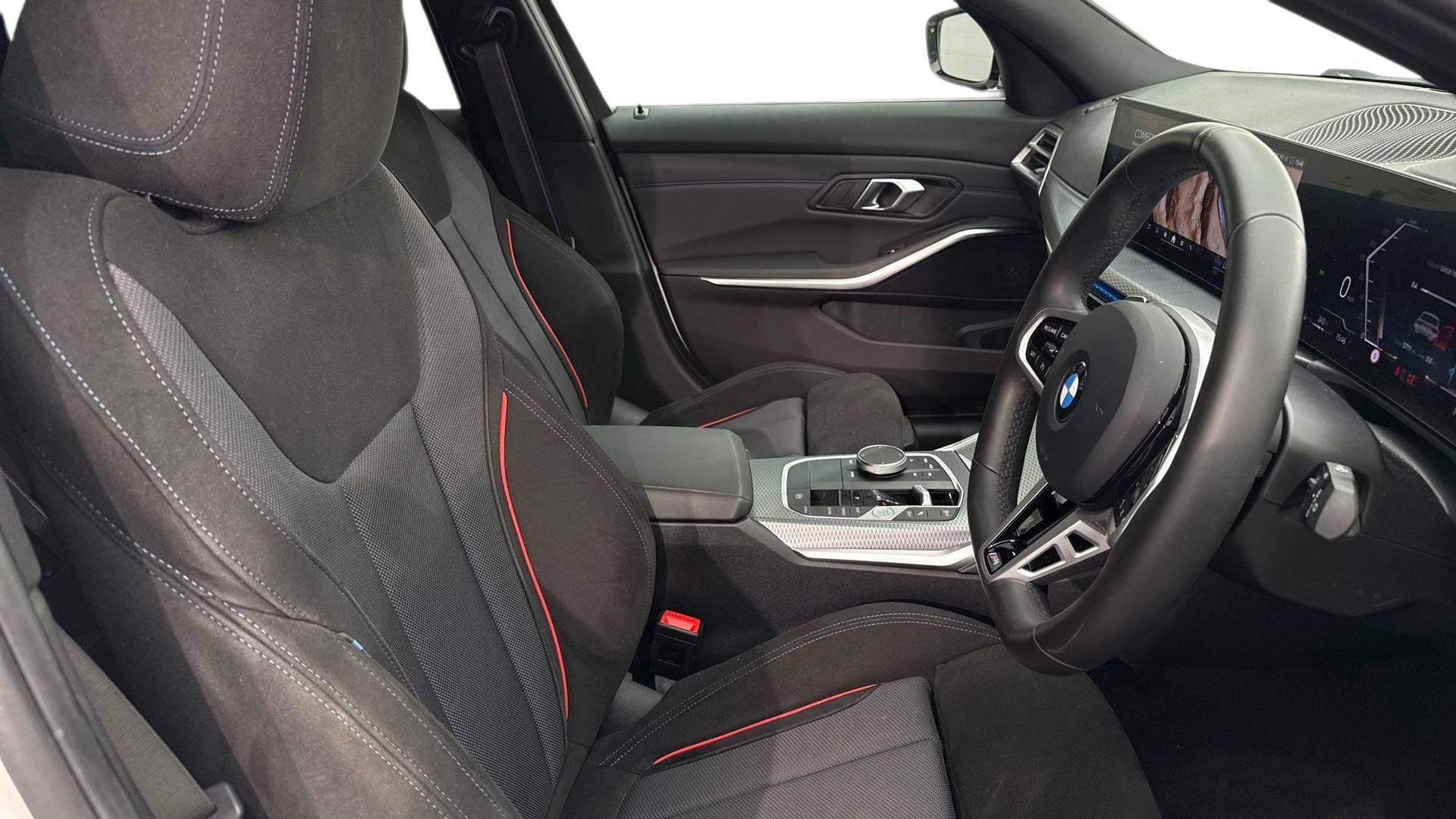BMW 3 Series view 11