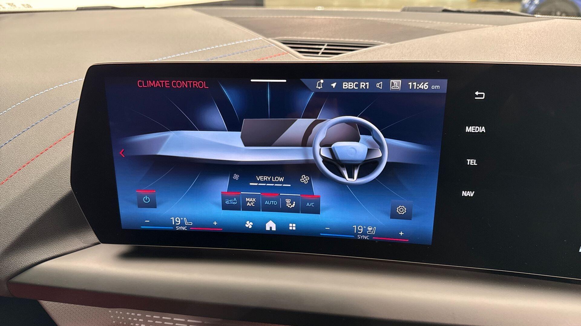 BMW 2 Series view 25