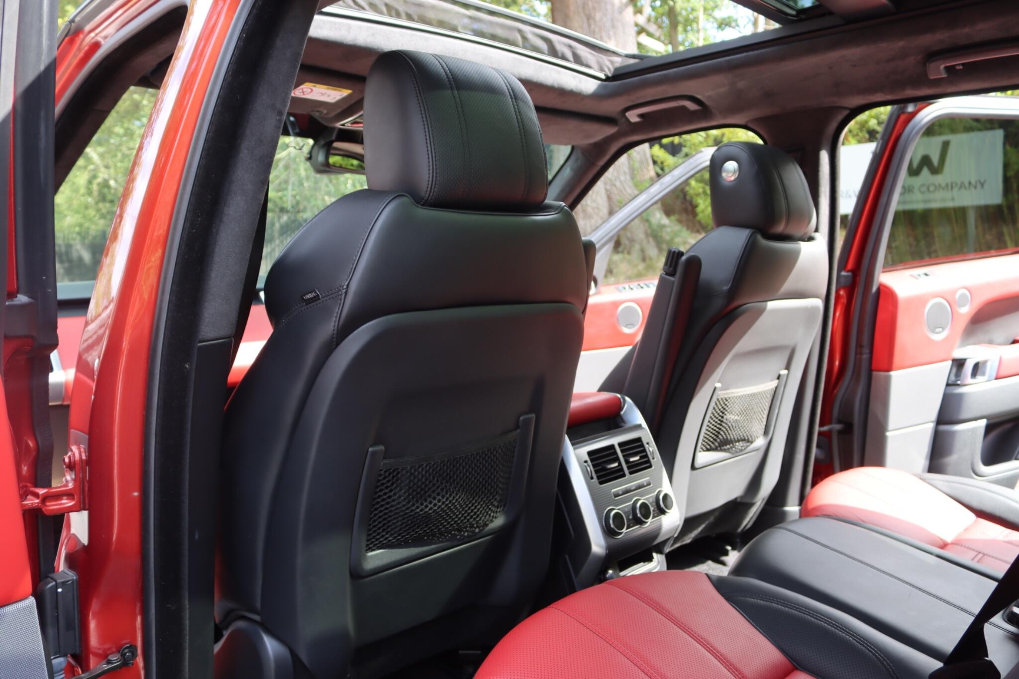 Land Rover Range Rover Sport view 4