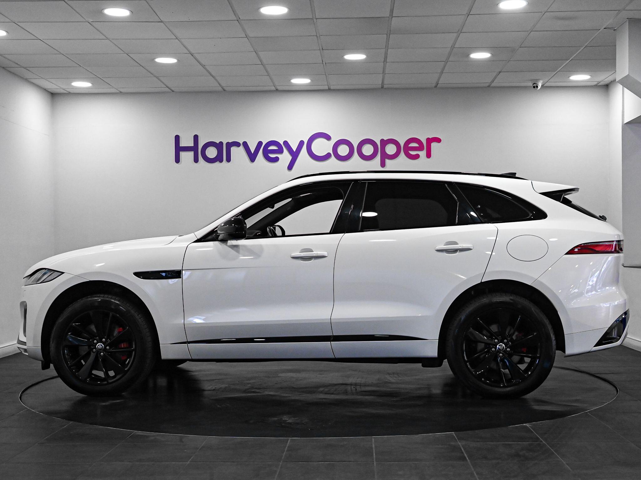 Jaguar F-Pace view 20