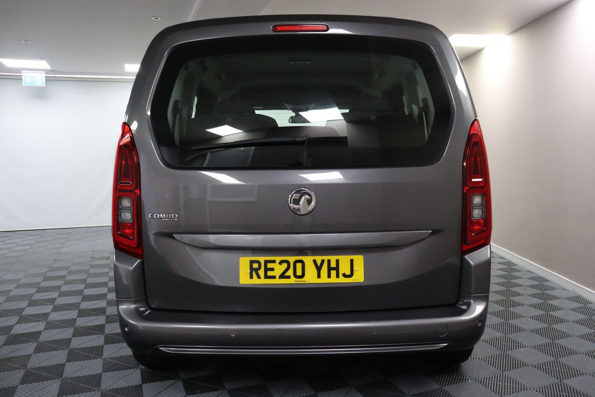 Vauxhall Combo Life view 7