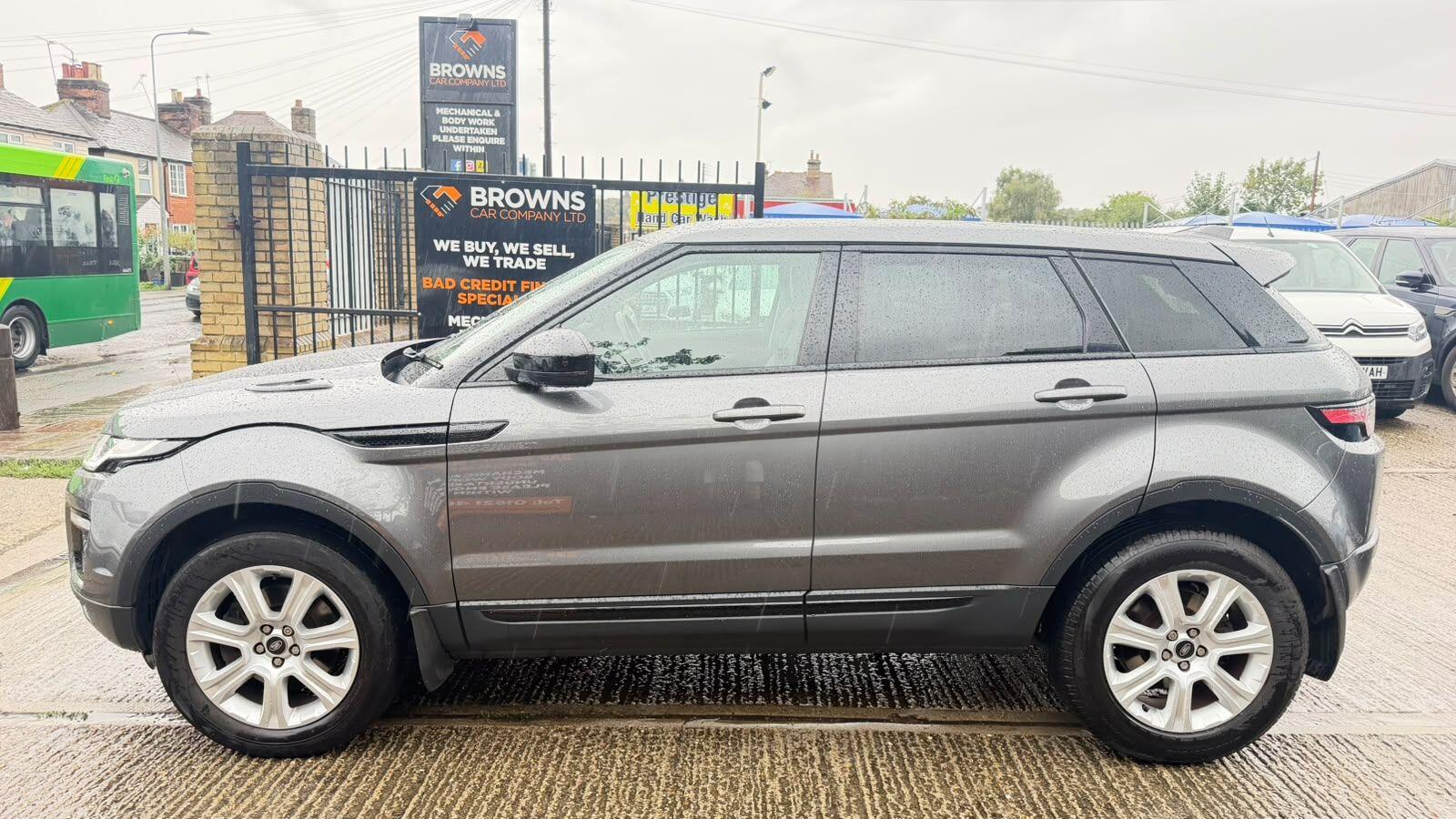 Land Rover Range Rover Evoque view 7