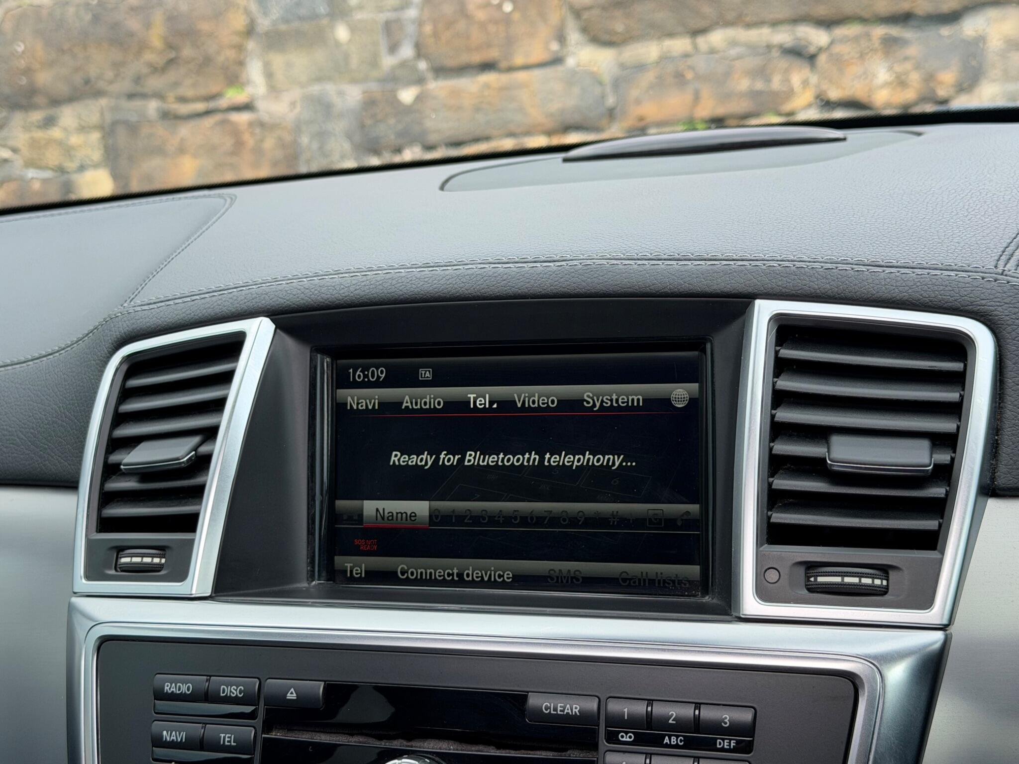 Mercedes-Benz GL view 37