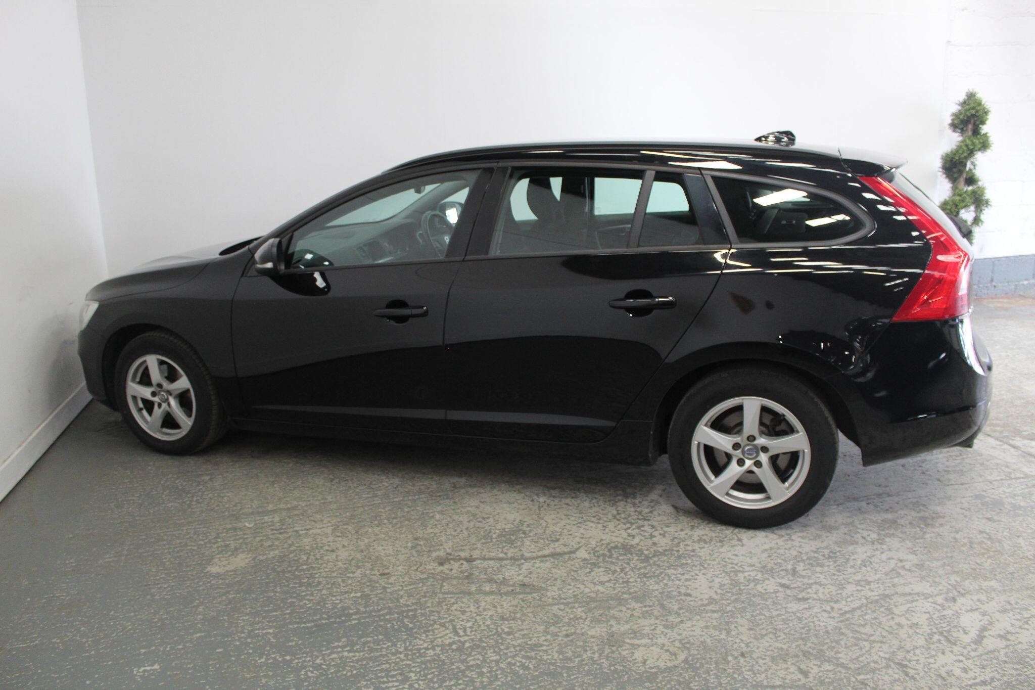 Volvo V60 view 10