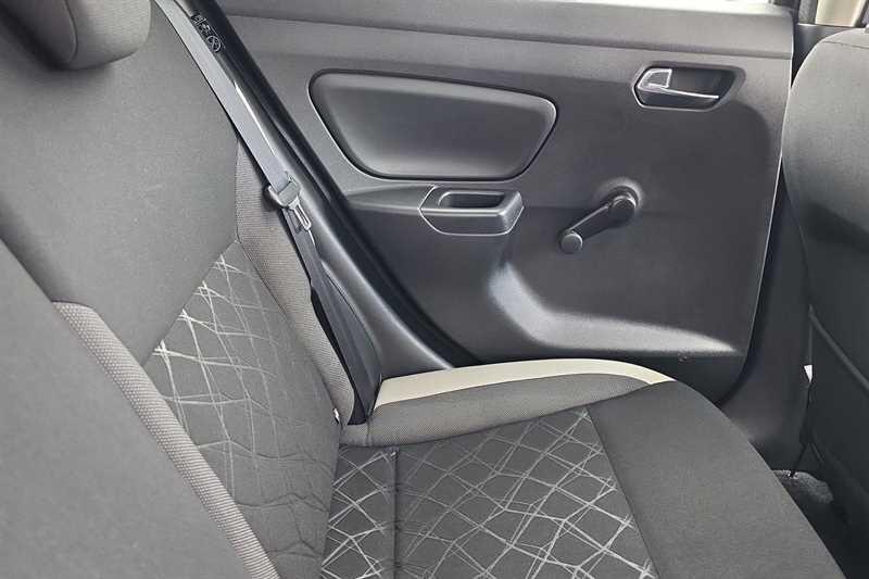 Nissan Micra view 28
