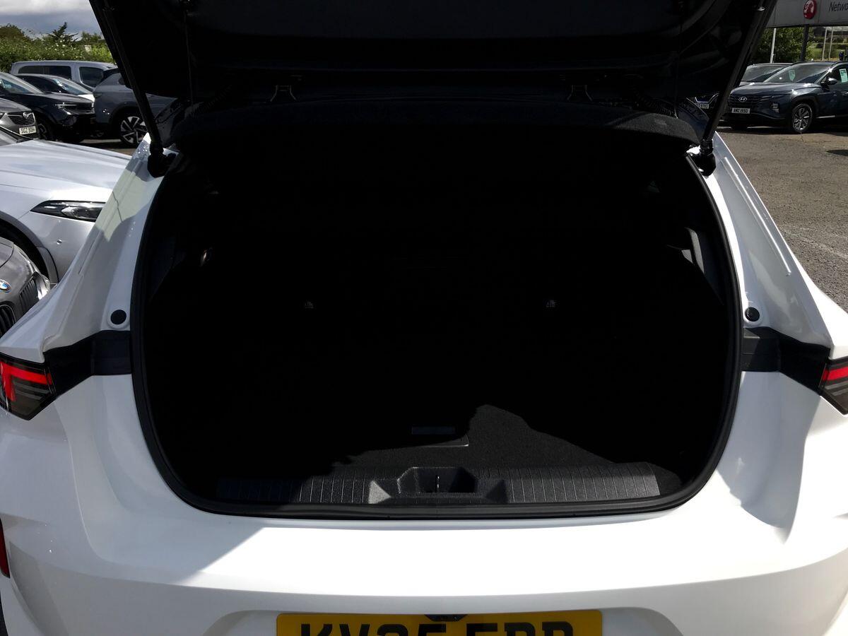 Vauxhall Astra view 8