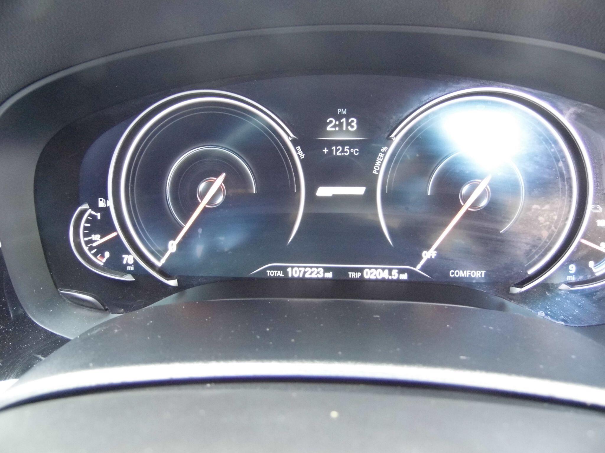 BMW 5 Series view 29