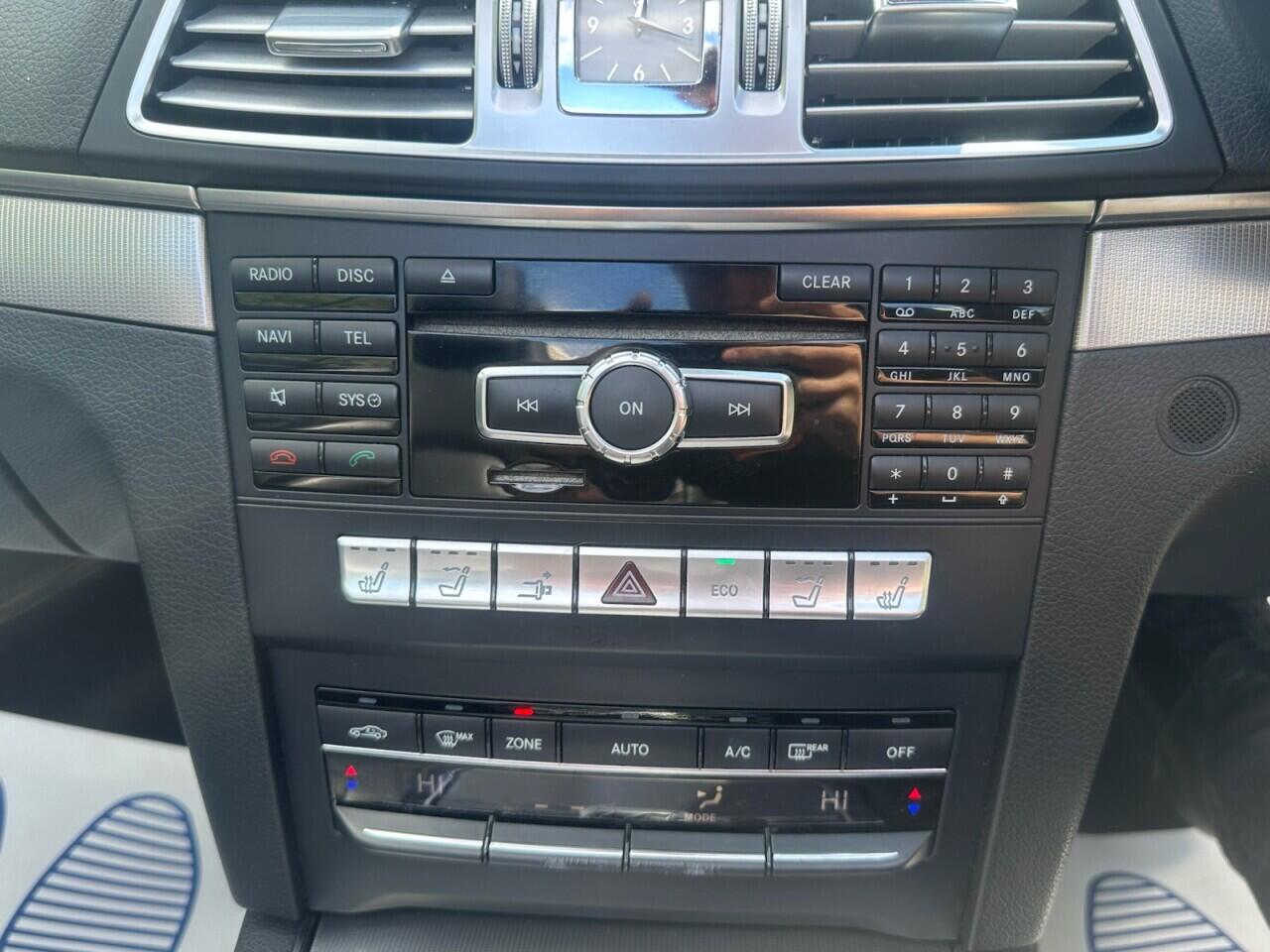 Mercedes-Benz E-Class view 32