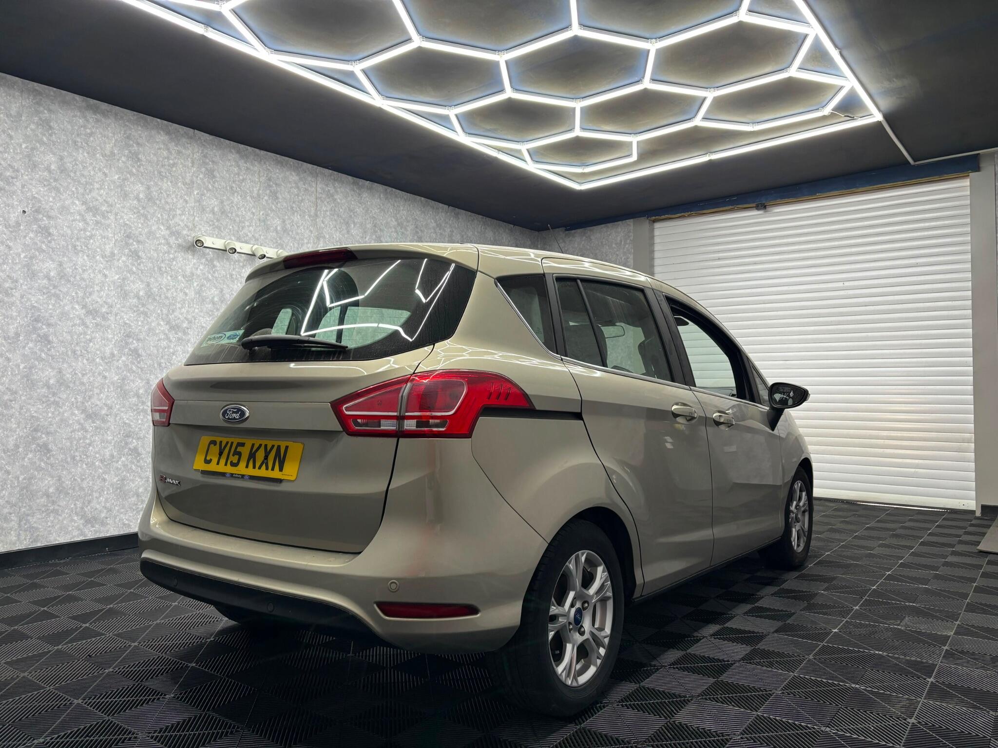 Ford B-Max view 2