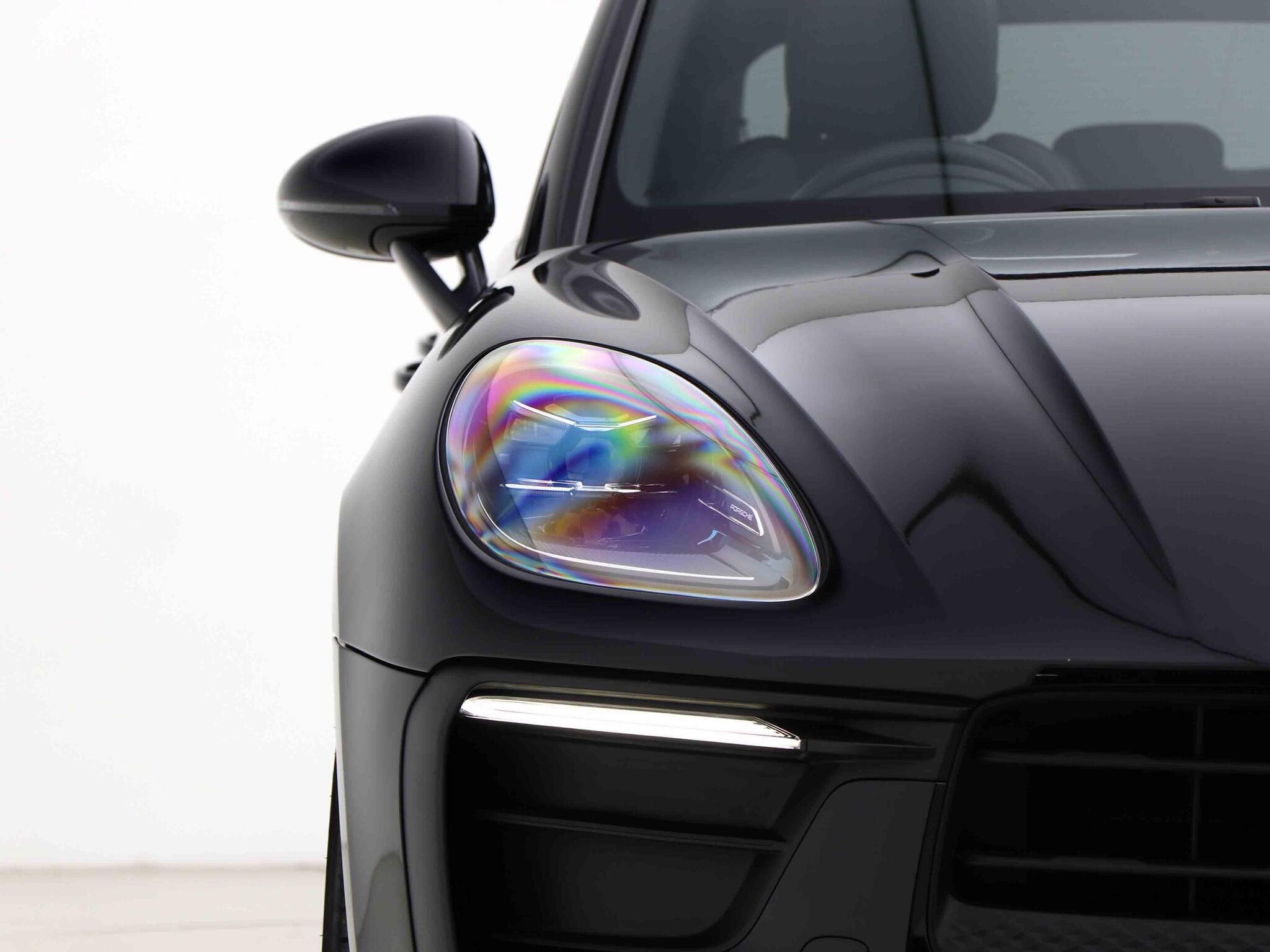 Porsche Macan view 9