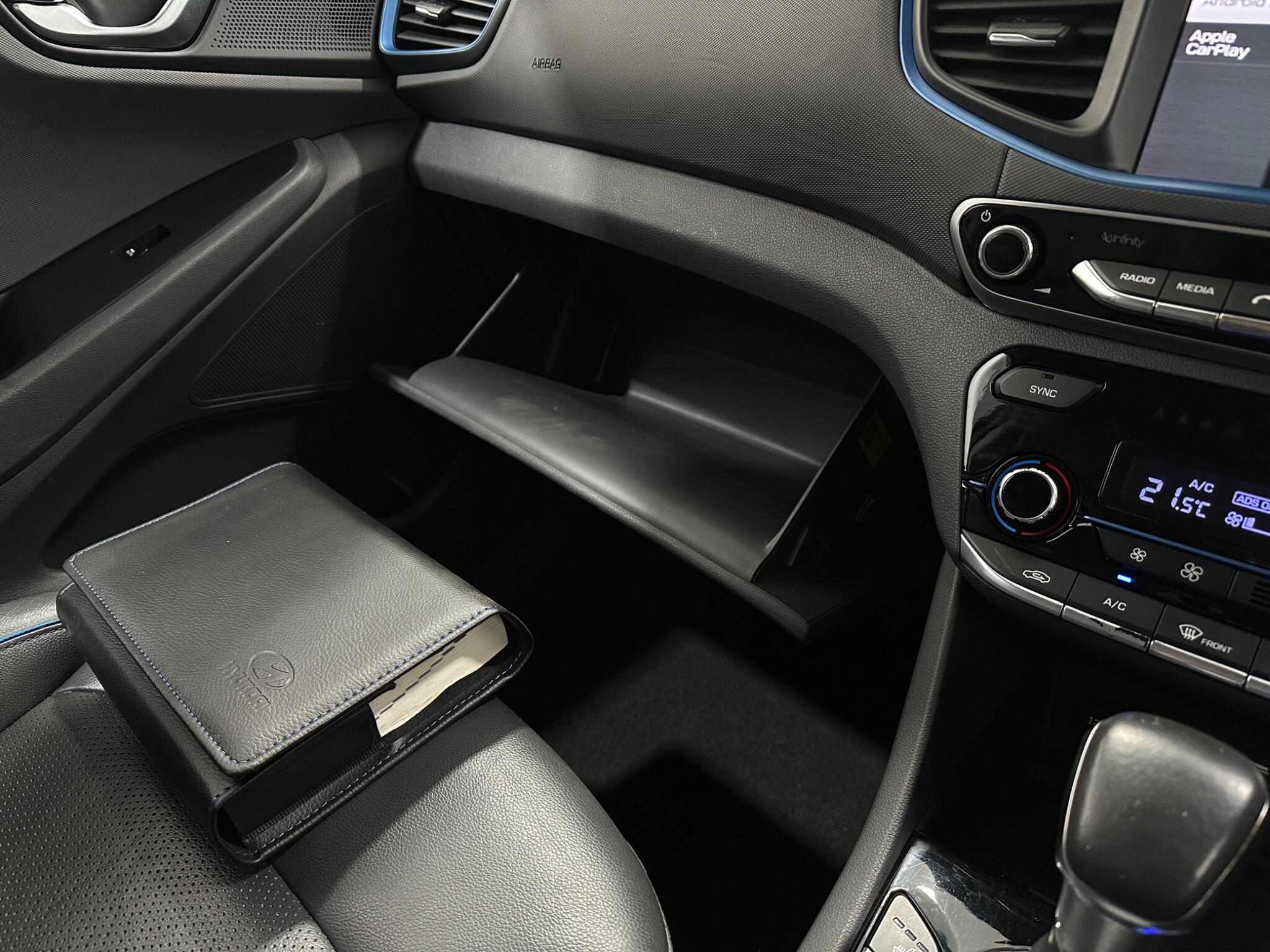 Hyundai IONIQ view 28