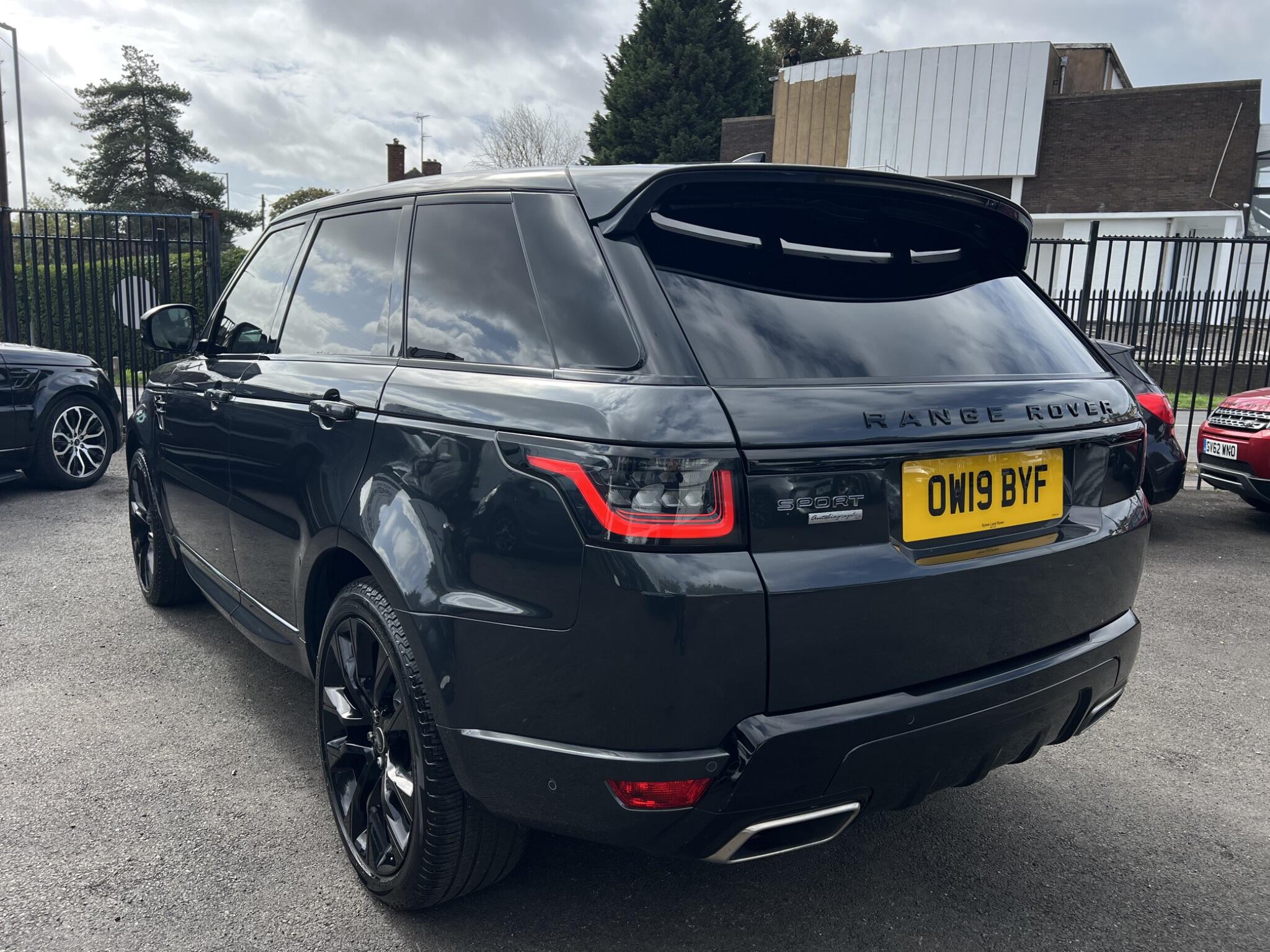 Land Rover Range Rover Sport view 8