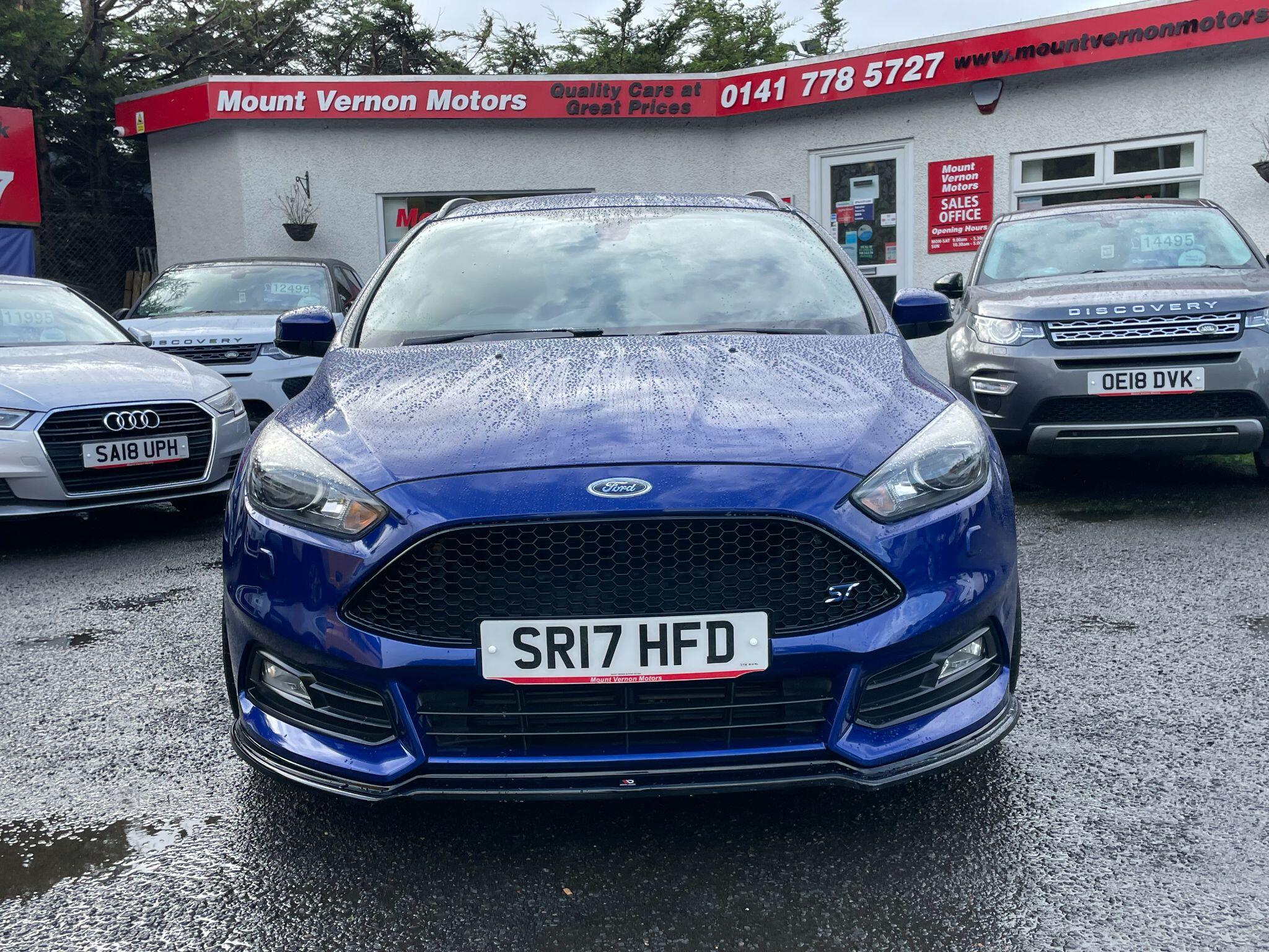 Ford Focus view 18
