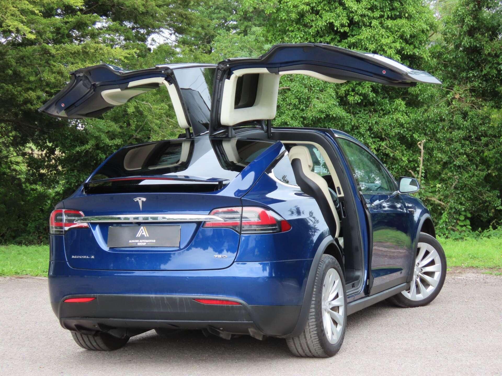Tesla Model X view 3