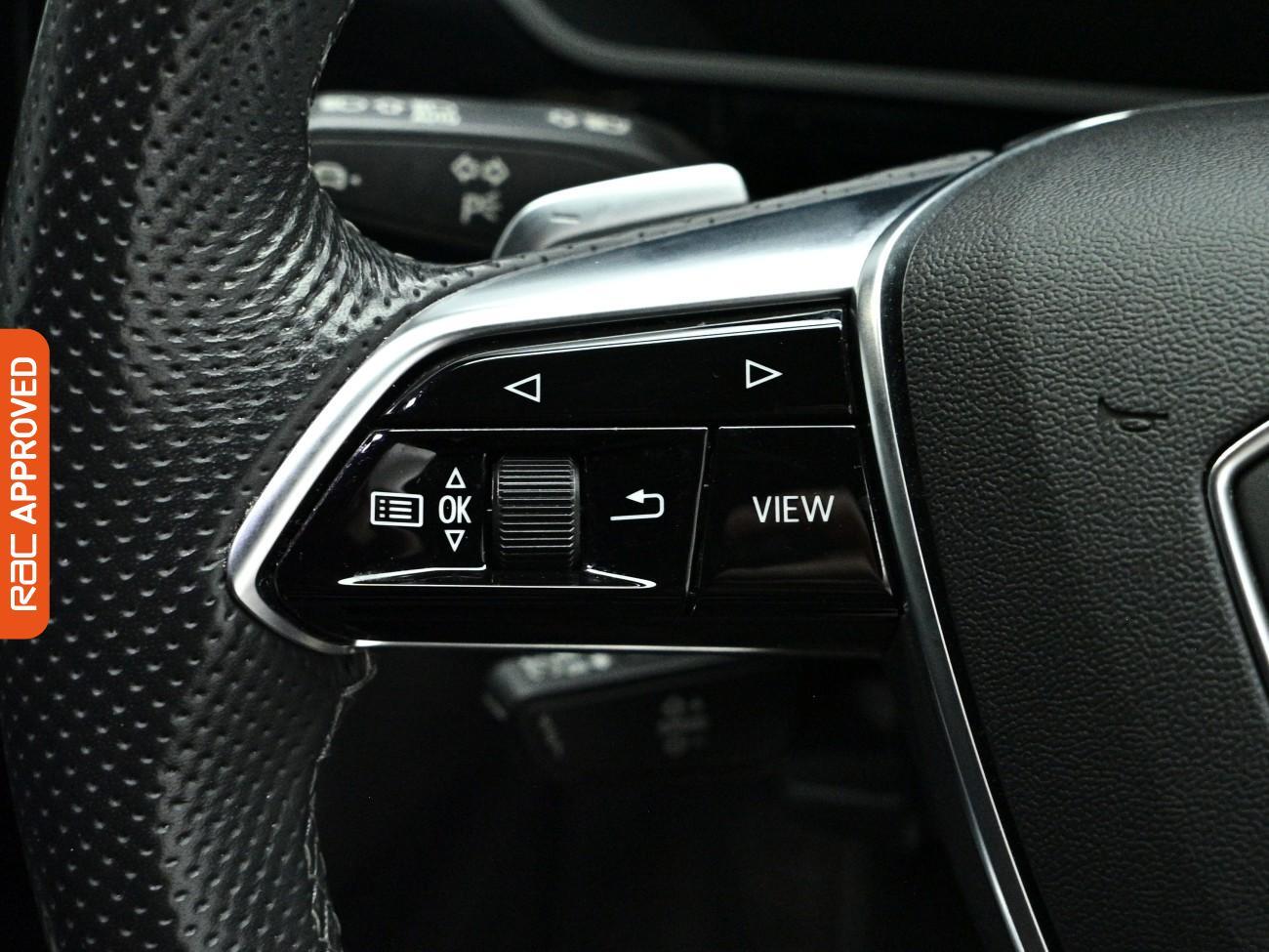 Audi E-Tron view 23
