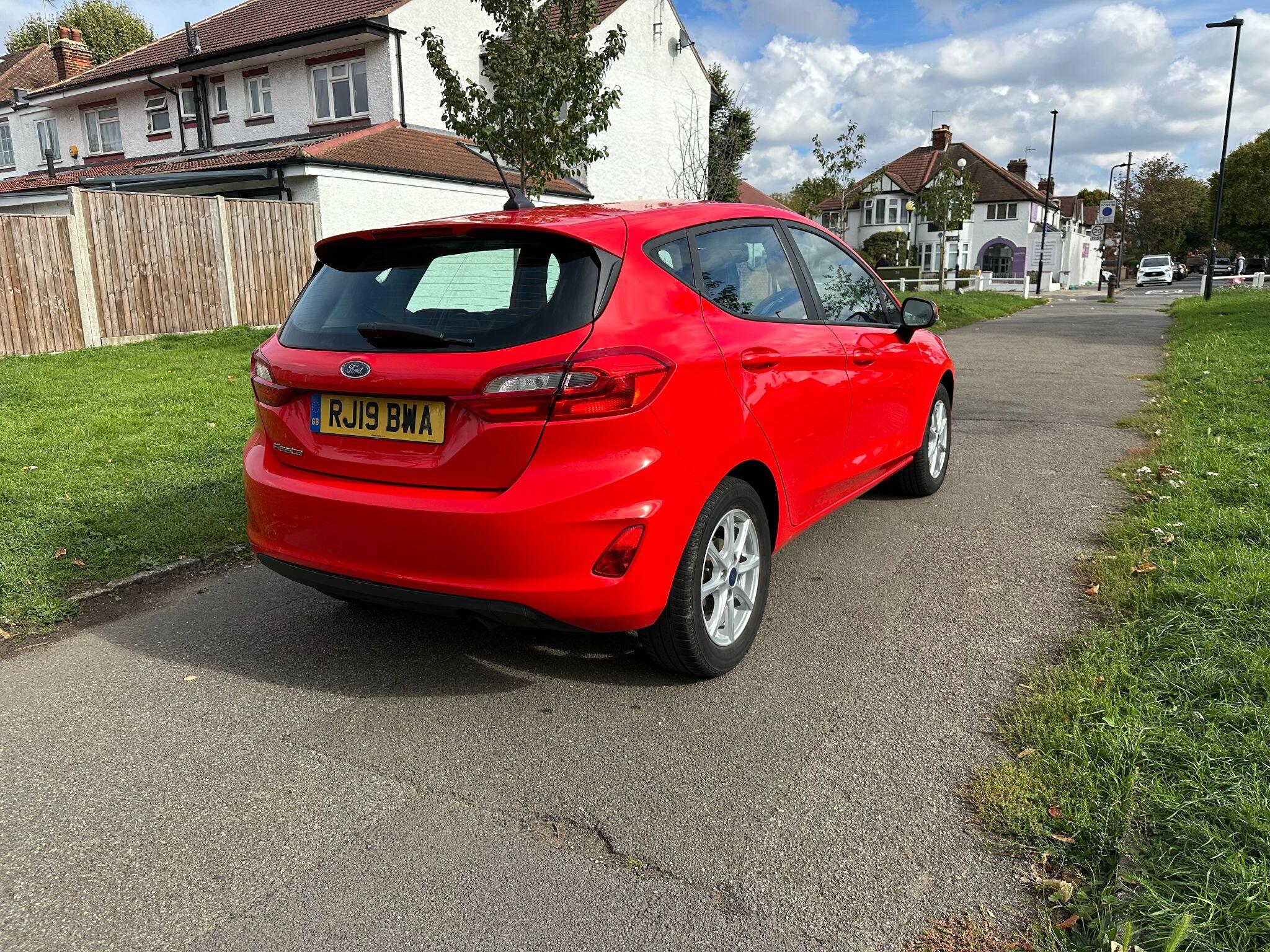 2019 Ford Fiesta 1.1 Ti-VCT Zetec Euro 6 (s/s) 5dr • 31,000 miles image 9