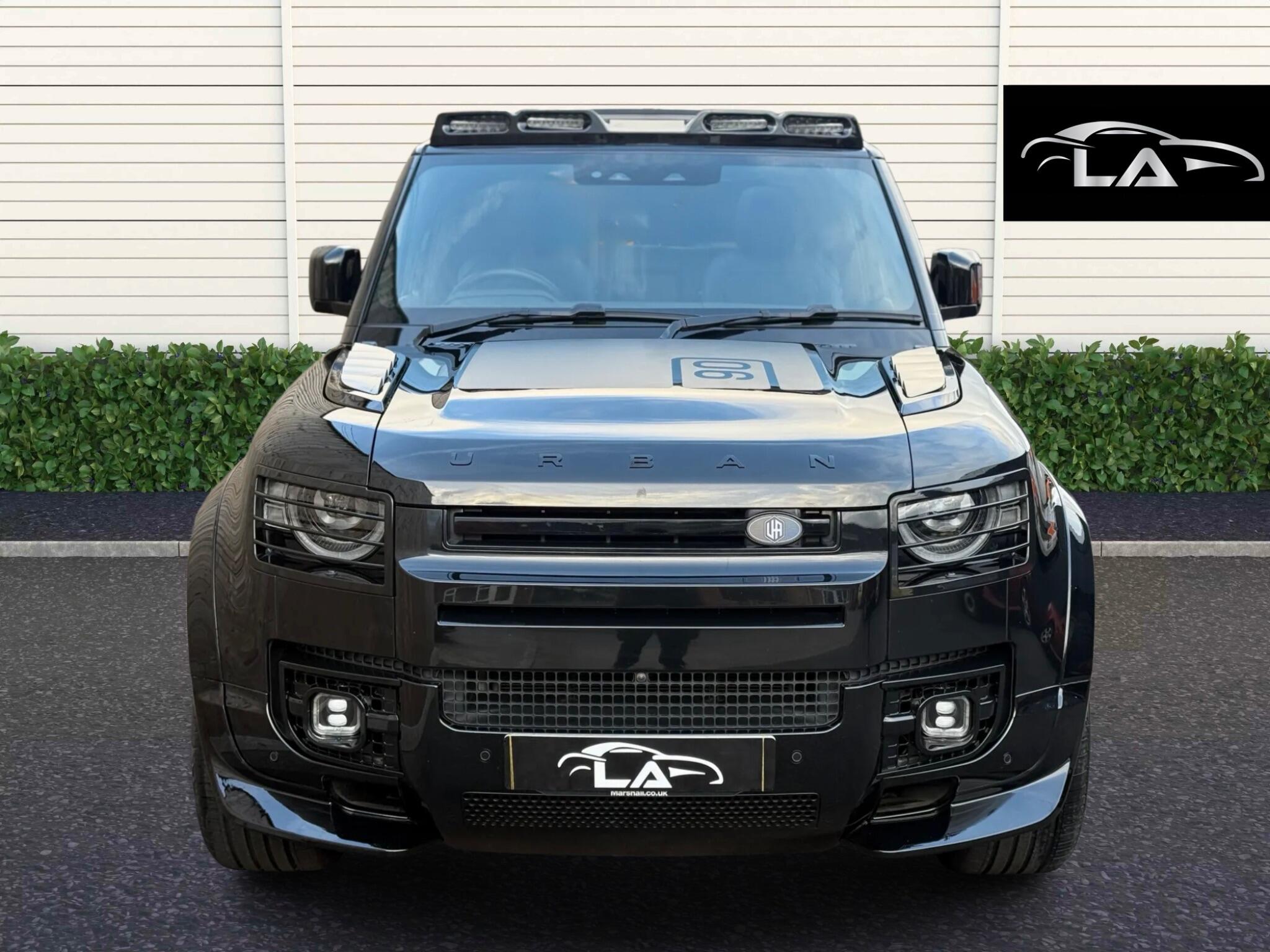 Land Rover Defender view 4