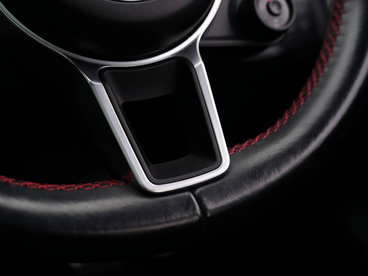Porsche Cayenne view 36