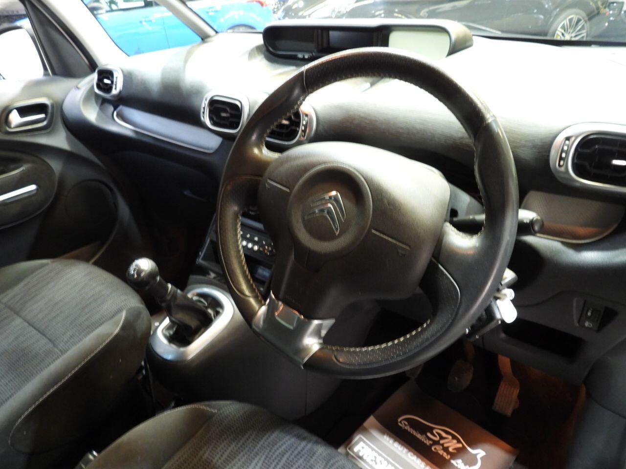 Citroen C3 Picasso view 25
